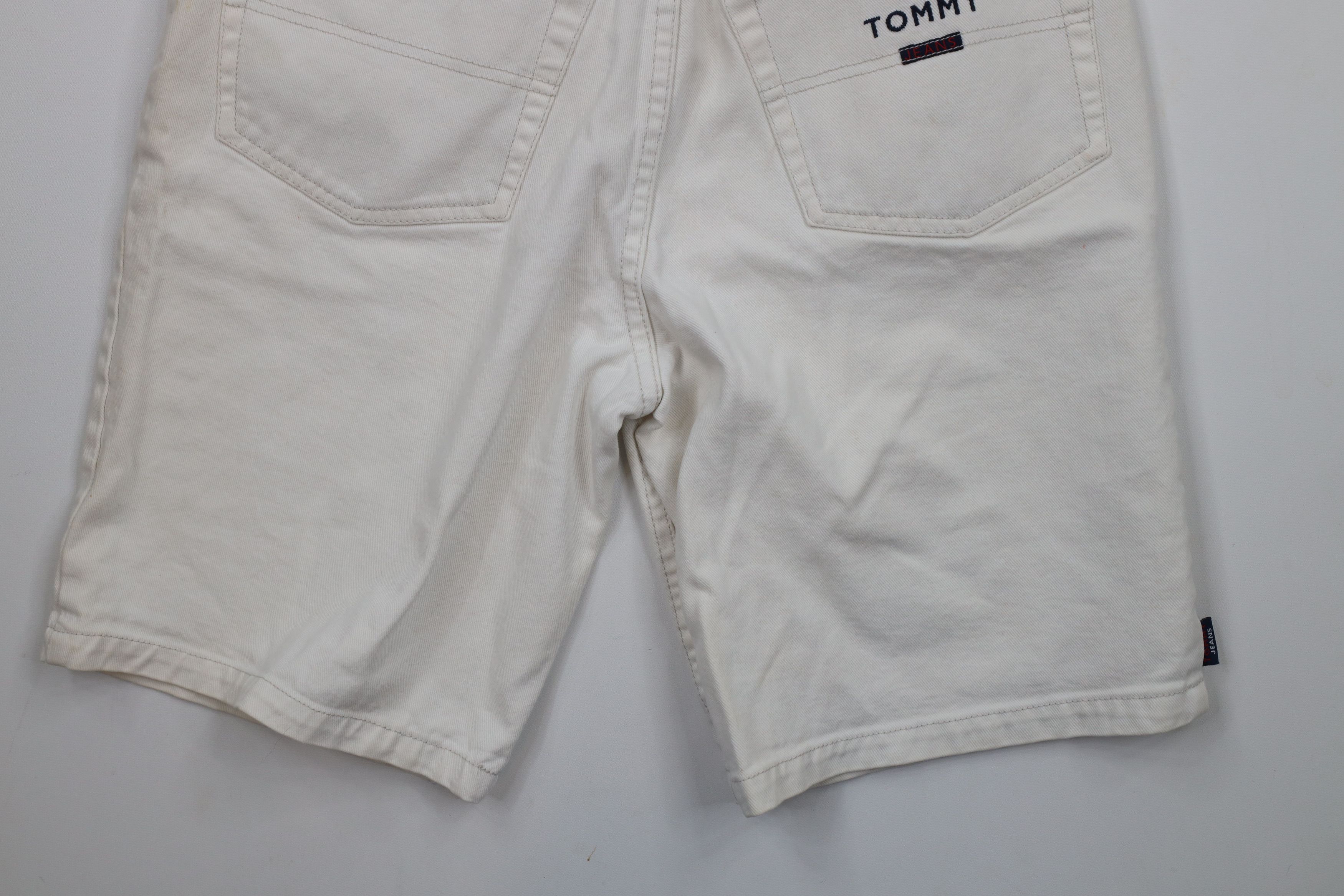 Tommy Hilfiger × Vintage Vintage 90s Tommy Hilfiger Denim Jean Shorts Jorts White Size US 30 / EU 46 - 16 Thumbnail
