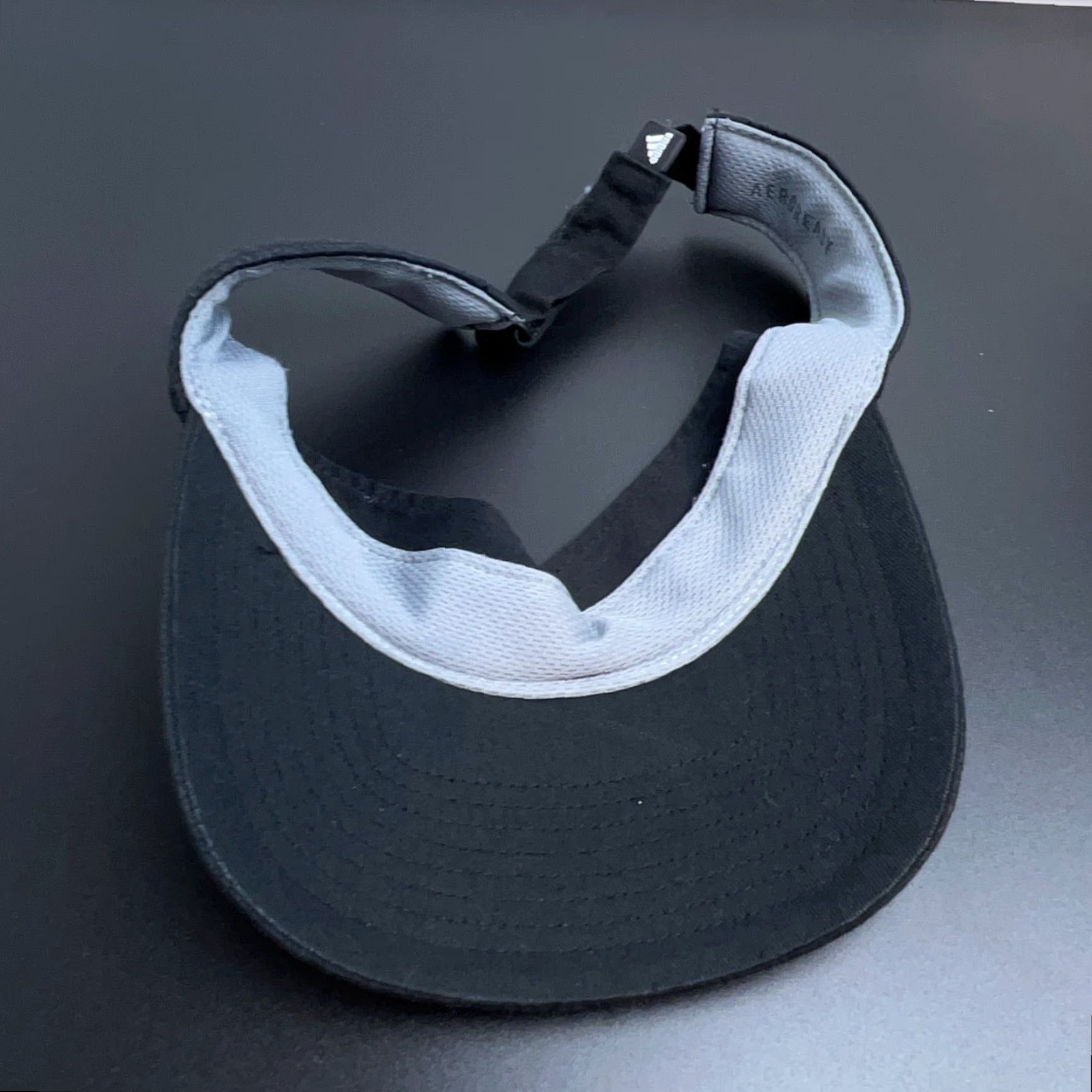 Adidas Adidas Hat Cap Sun Visor Strap Back Black Logo Golf Clima Lite Visor Mens One Size Adjustable Lightweight Breatherible Twill Casual Sports Modern Logo Size ONE SIZE - 6 Thumbnail