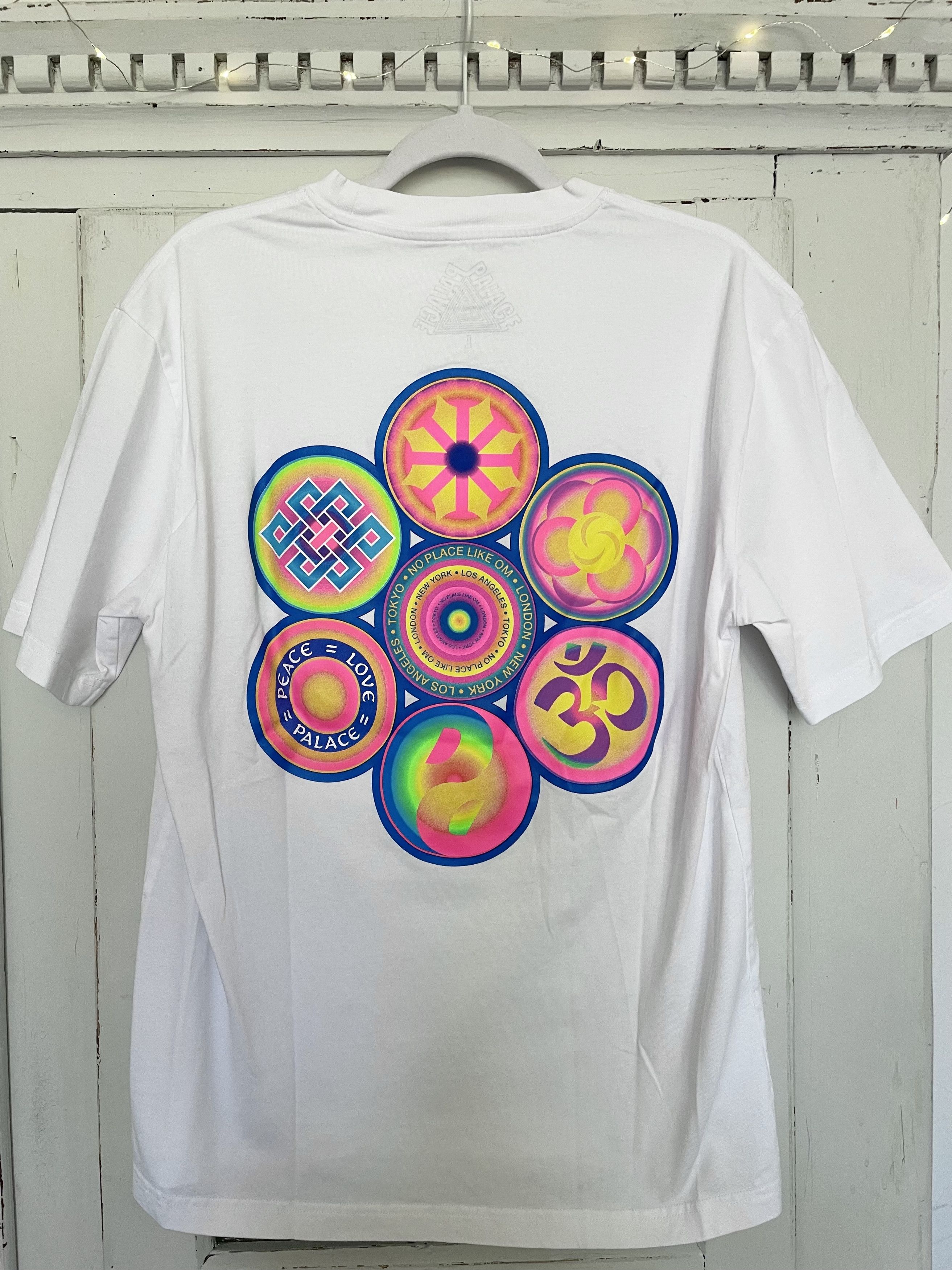 Palace Peace of Mind Tee Size US L / EU 52-54 / 3 - 1 Thumbnail