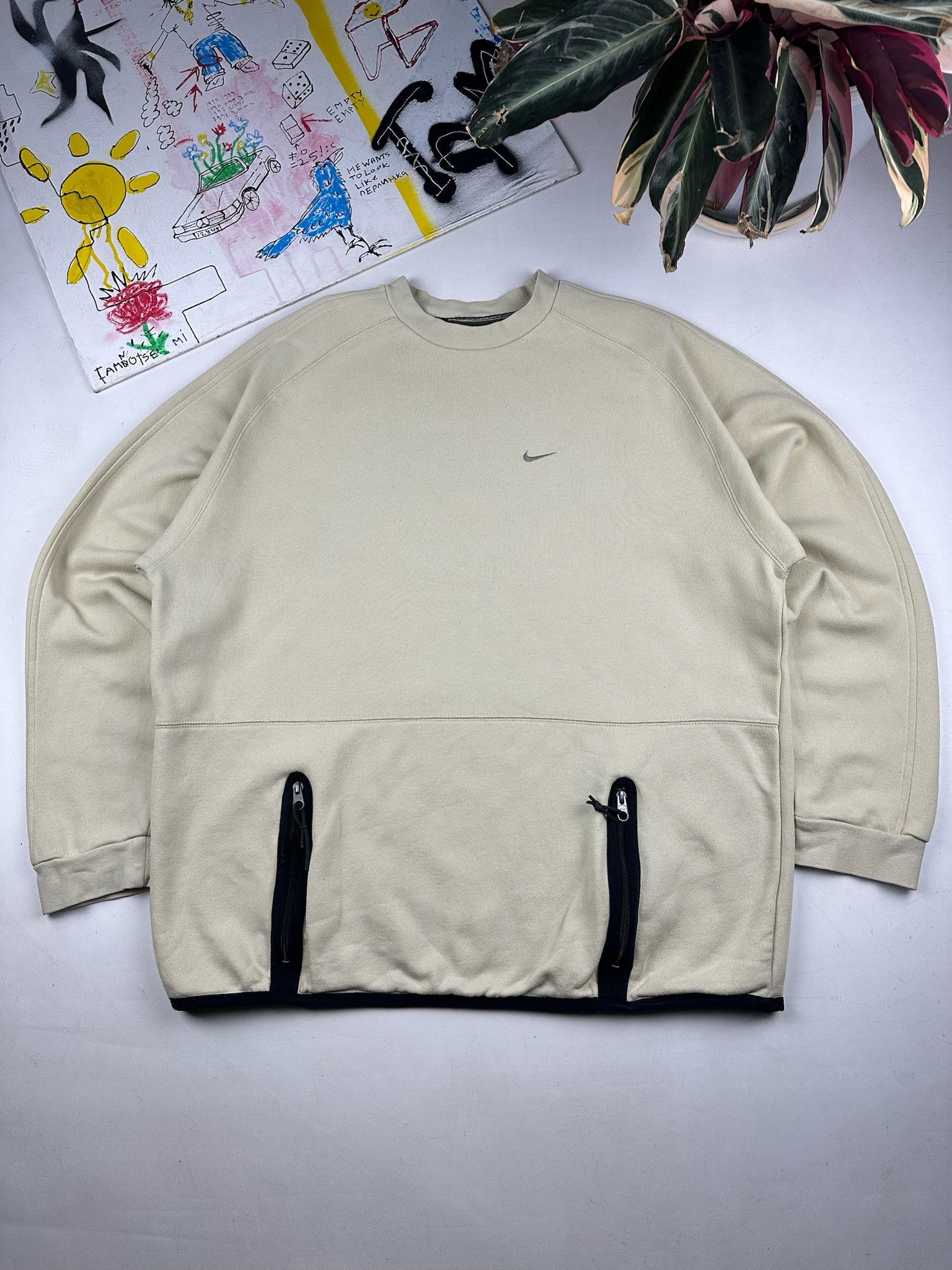 Nike Vintage Nike sweatshirt big logo y2k streetwear Size US L / EU 52-54 / 3 - 1 Thumbnail
