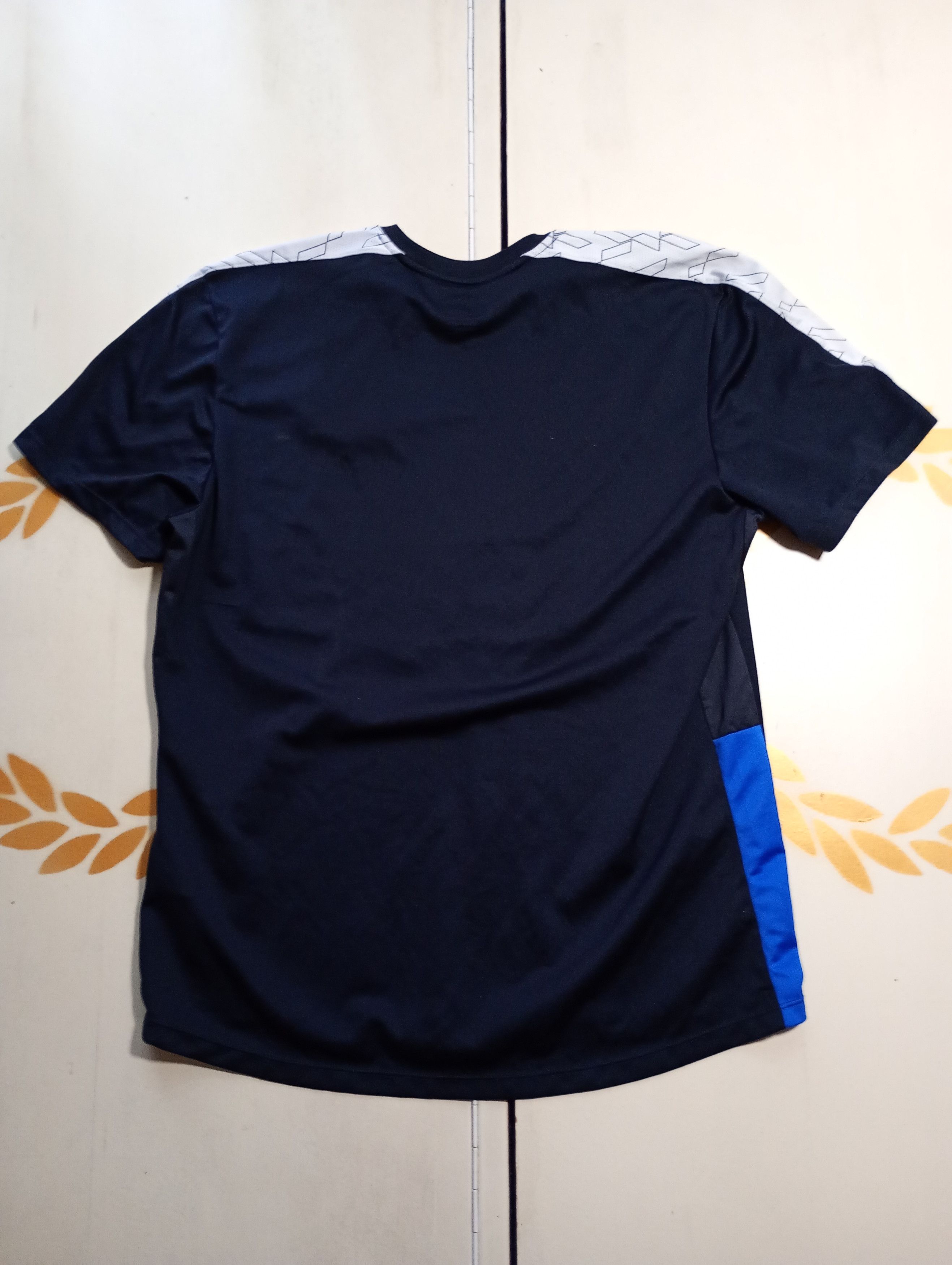 Umbro Umbro Everton Training Jersey 2017-2018 Size US XL / EU 56 / 4 - 10 Thumbnail