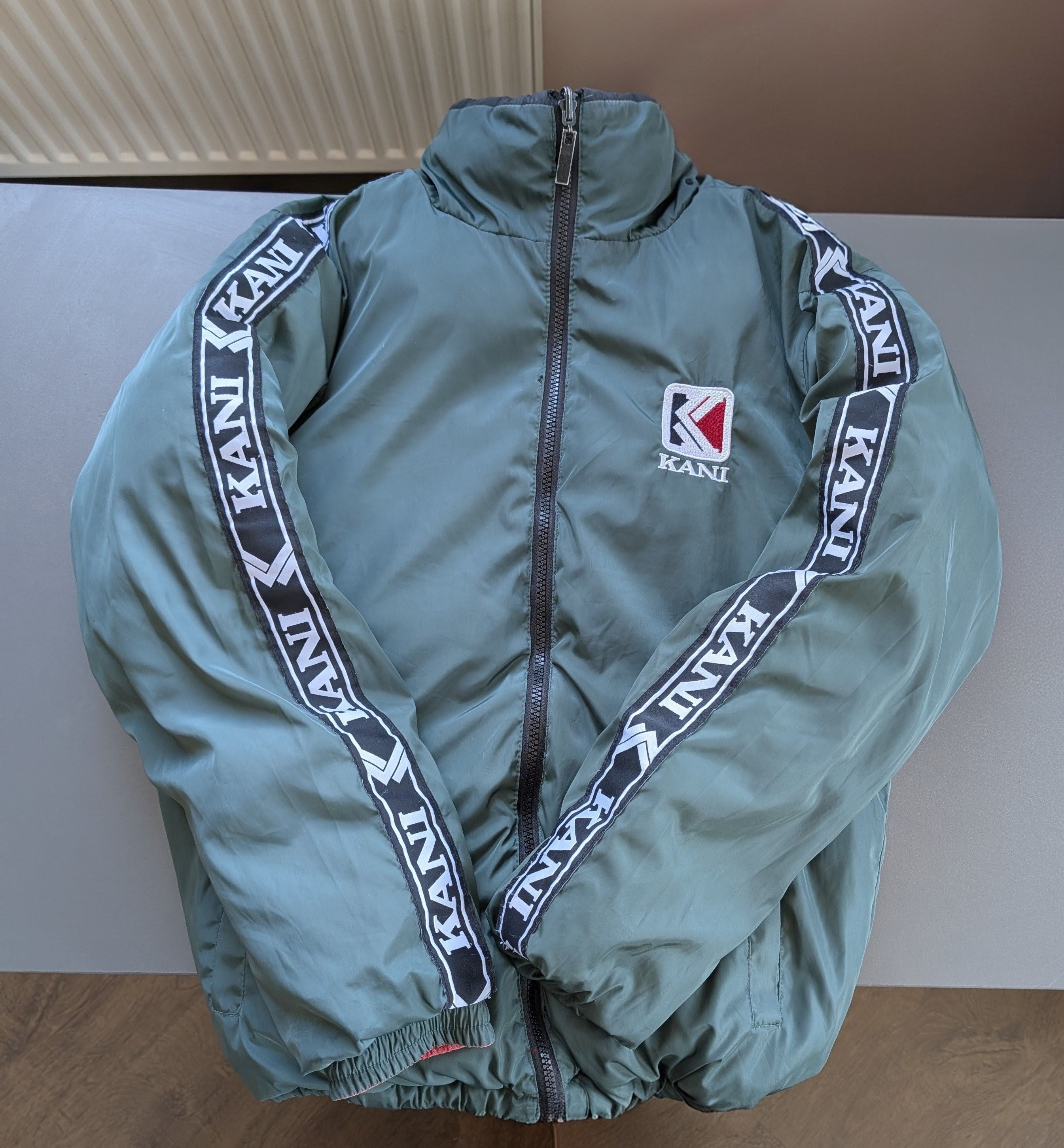 Karl Kani Karl Kani Vintage Corduroy Puffer Mans Two- Sided Red Size US S / EU 44-46 / 1 - 5 Thumbnail