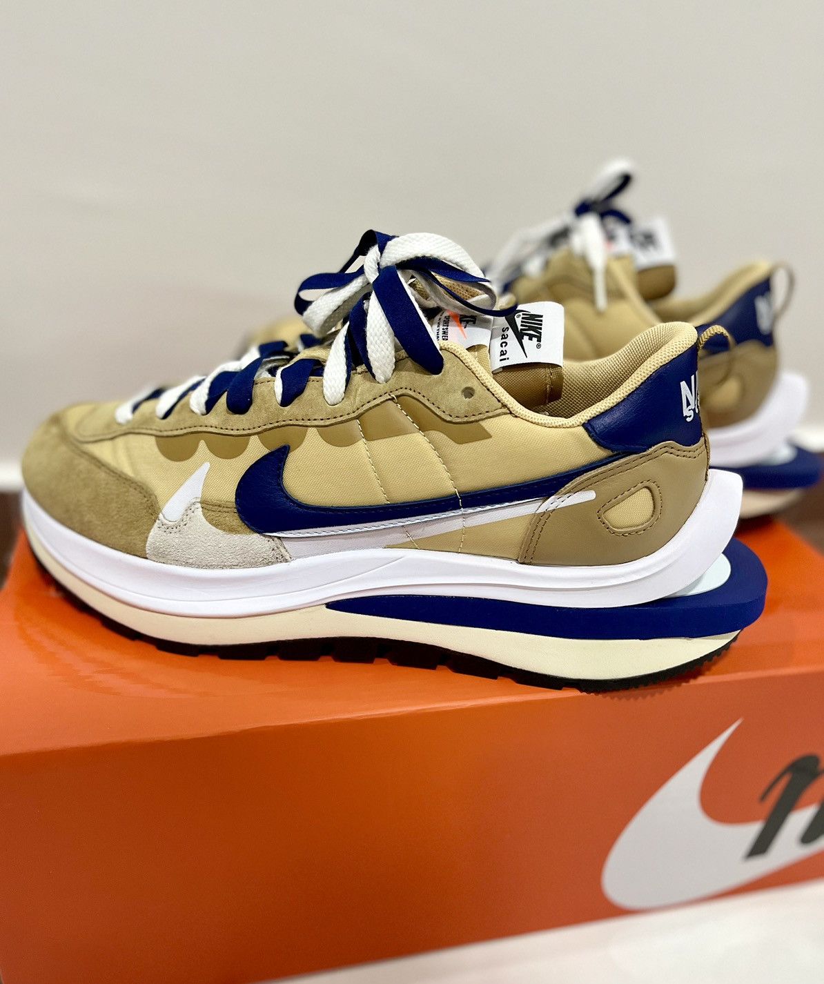 image of Nike x Sacai Vaporwaffle Shoes in Blue, Men's (Size 9.5)