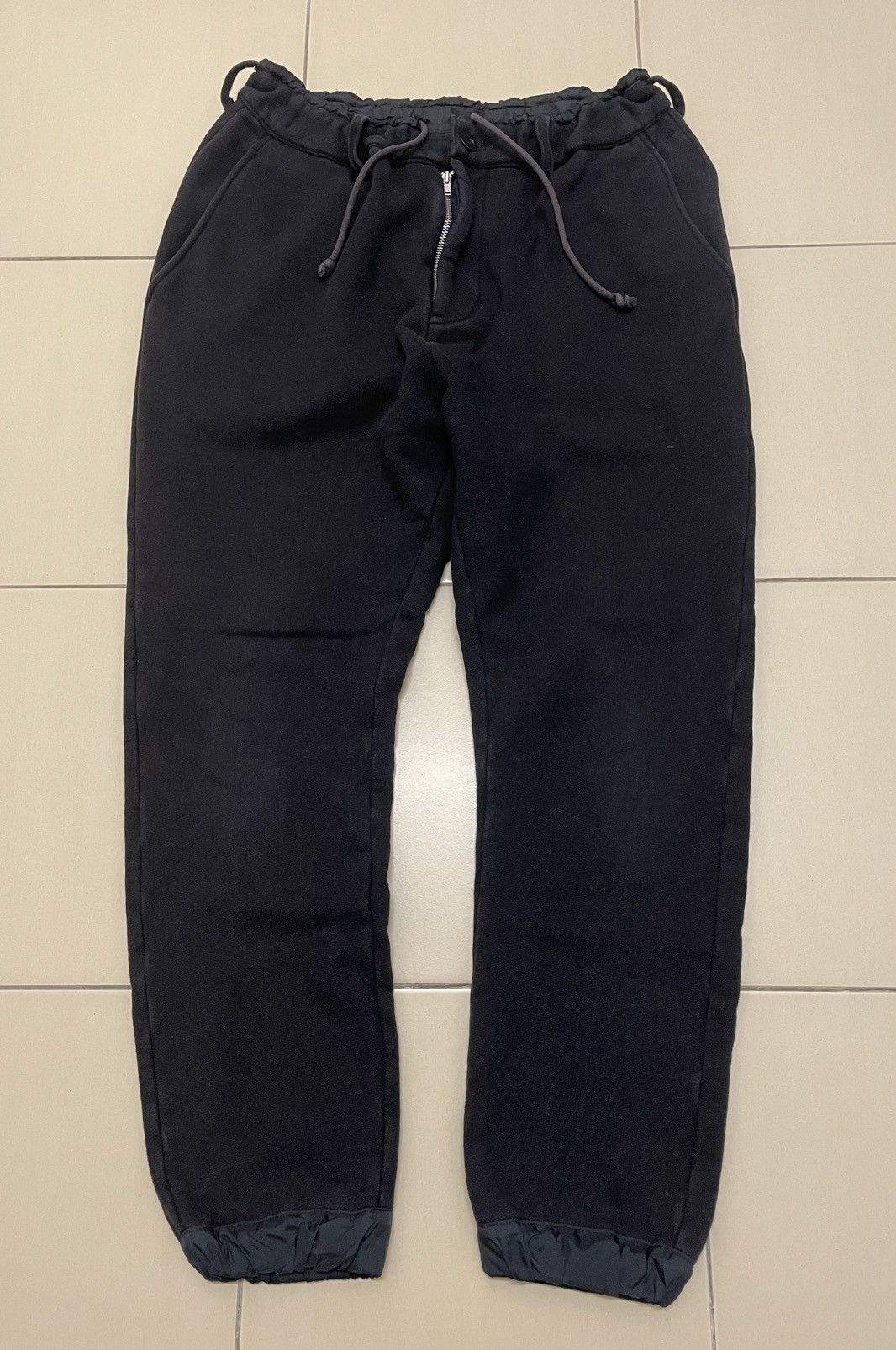 Sacai Japanese Brand Sacai Zipper Jogger Sweatpants Size US 31 - 1 Thumbnail