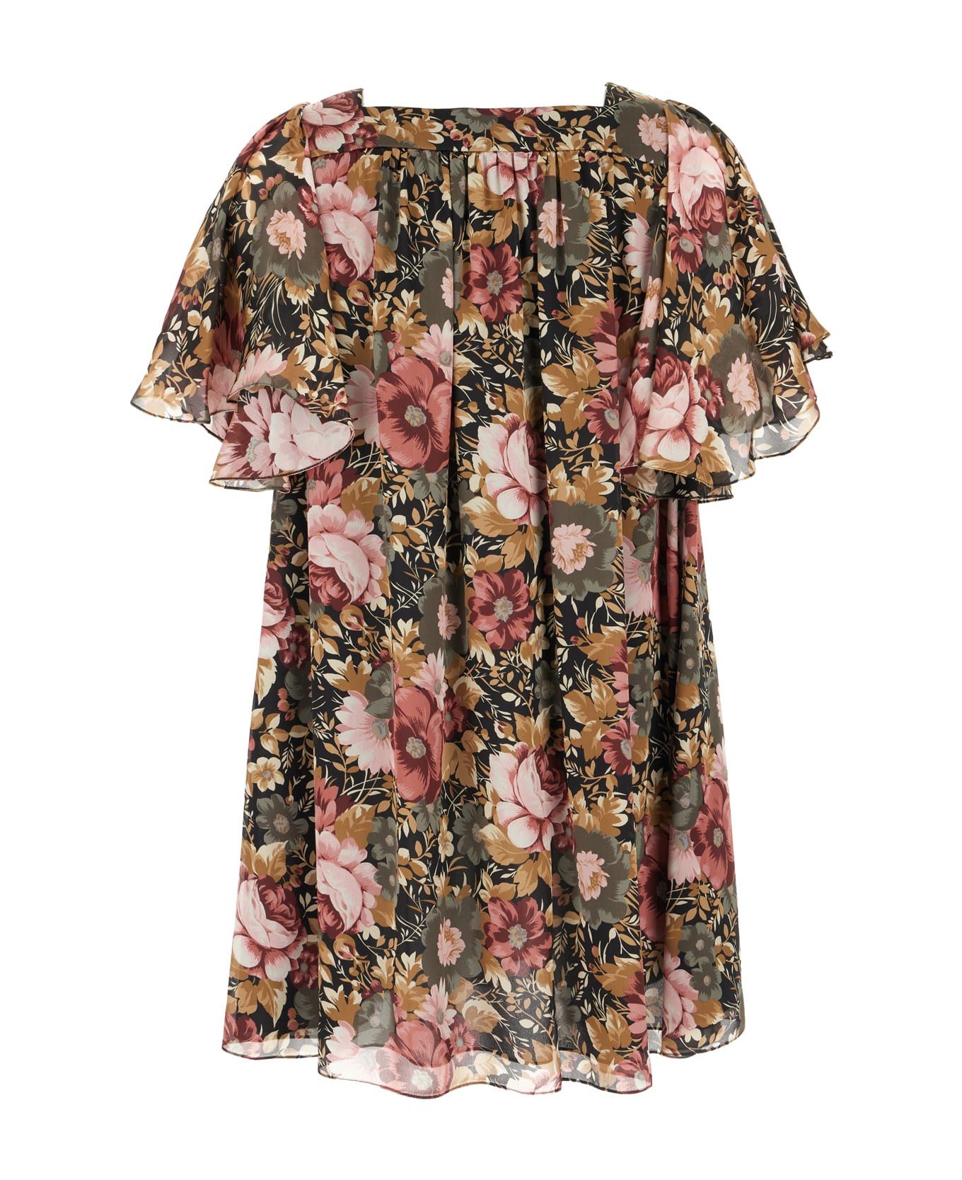 o1loc1c10226 Dress in Black