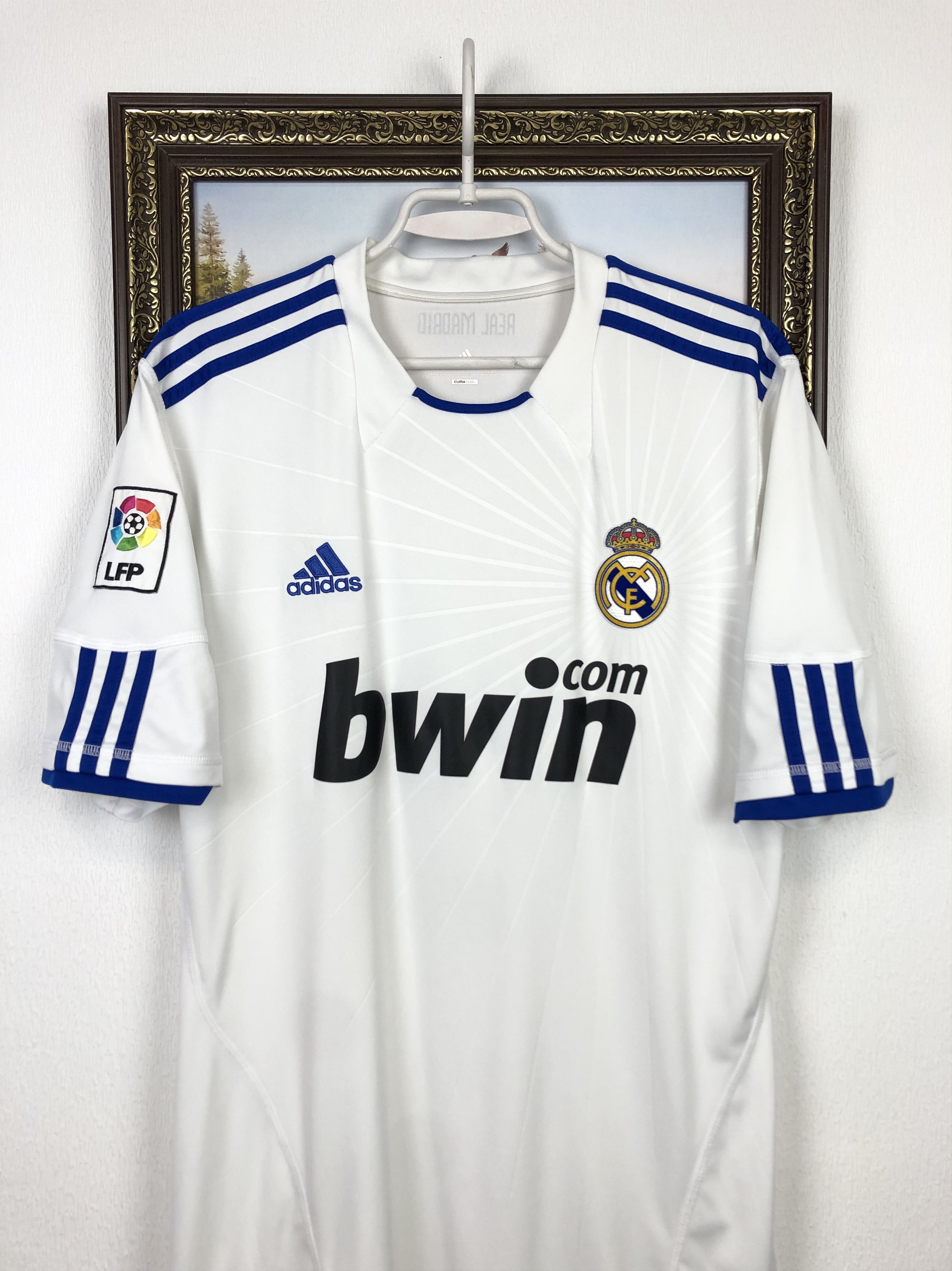 Adidas Real Madrid football shirt 2010 Soccer #9 Ronaldo Adidas Tee Size US L / EU 52-54 / 3 - 4 Thumbnail