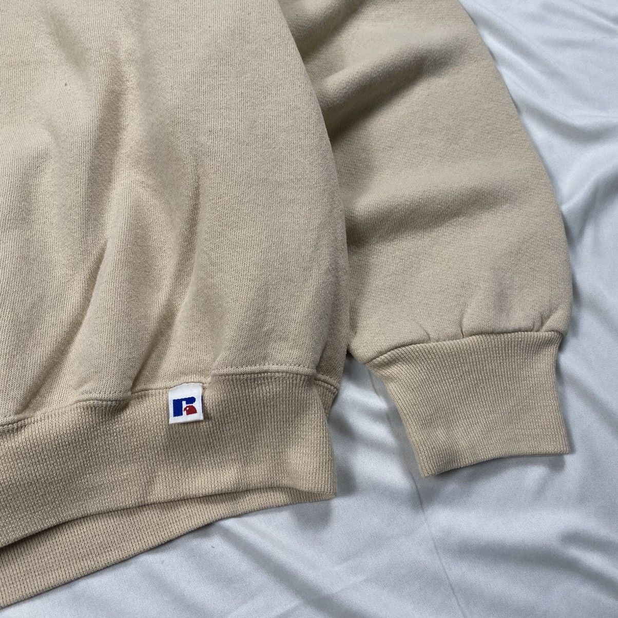 Russell Athletic Vintage y2k Russell Beige Blank Boxy Crewneck Size US M / EU 48-50 / 2 - 2 Thumbnail