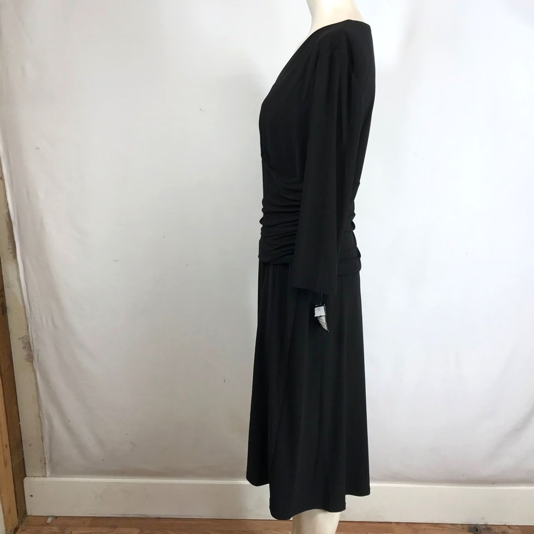 Nine West Nine West Midi Dress Size 12 Black V Neck Long Sleeve Ruched Size XL / US 12-14 / IT 48-50 - 6 Thumbnail