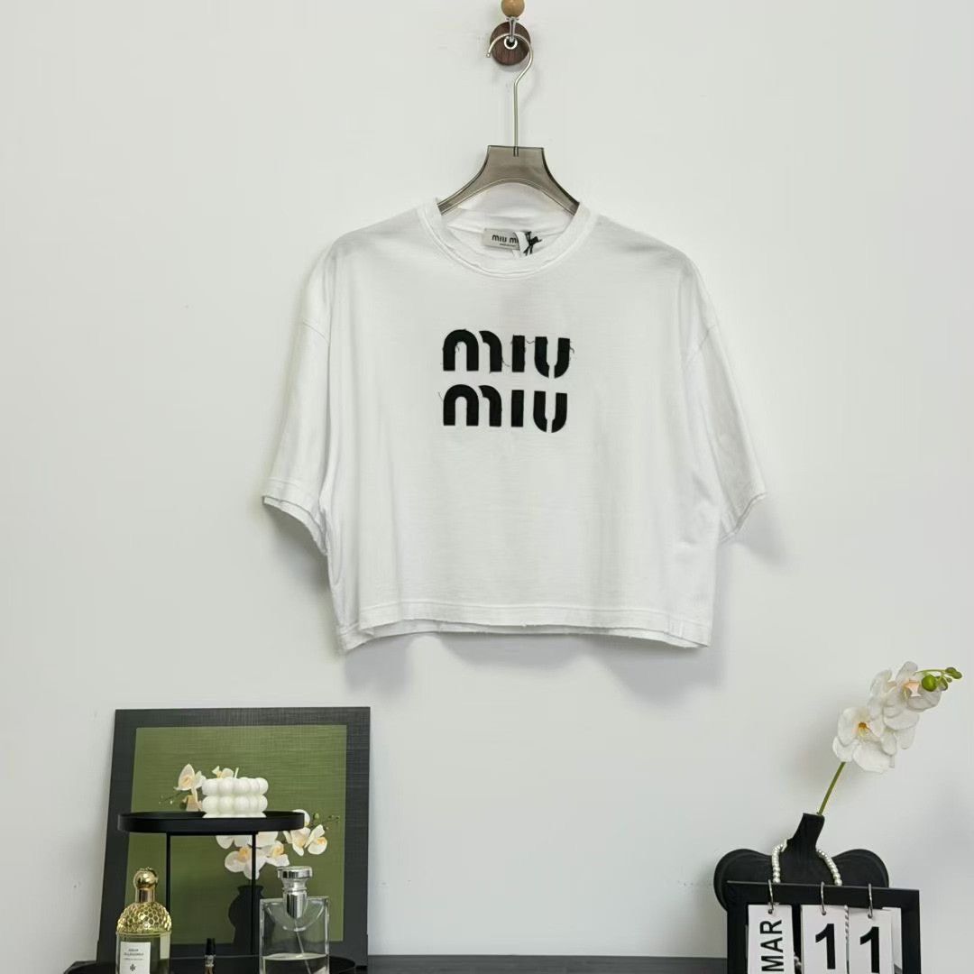 Miu Miu Miu Miu Logo Short Sleeve Top Size M / US 6-8 / IT 42-44 - 1 Thumbnail