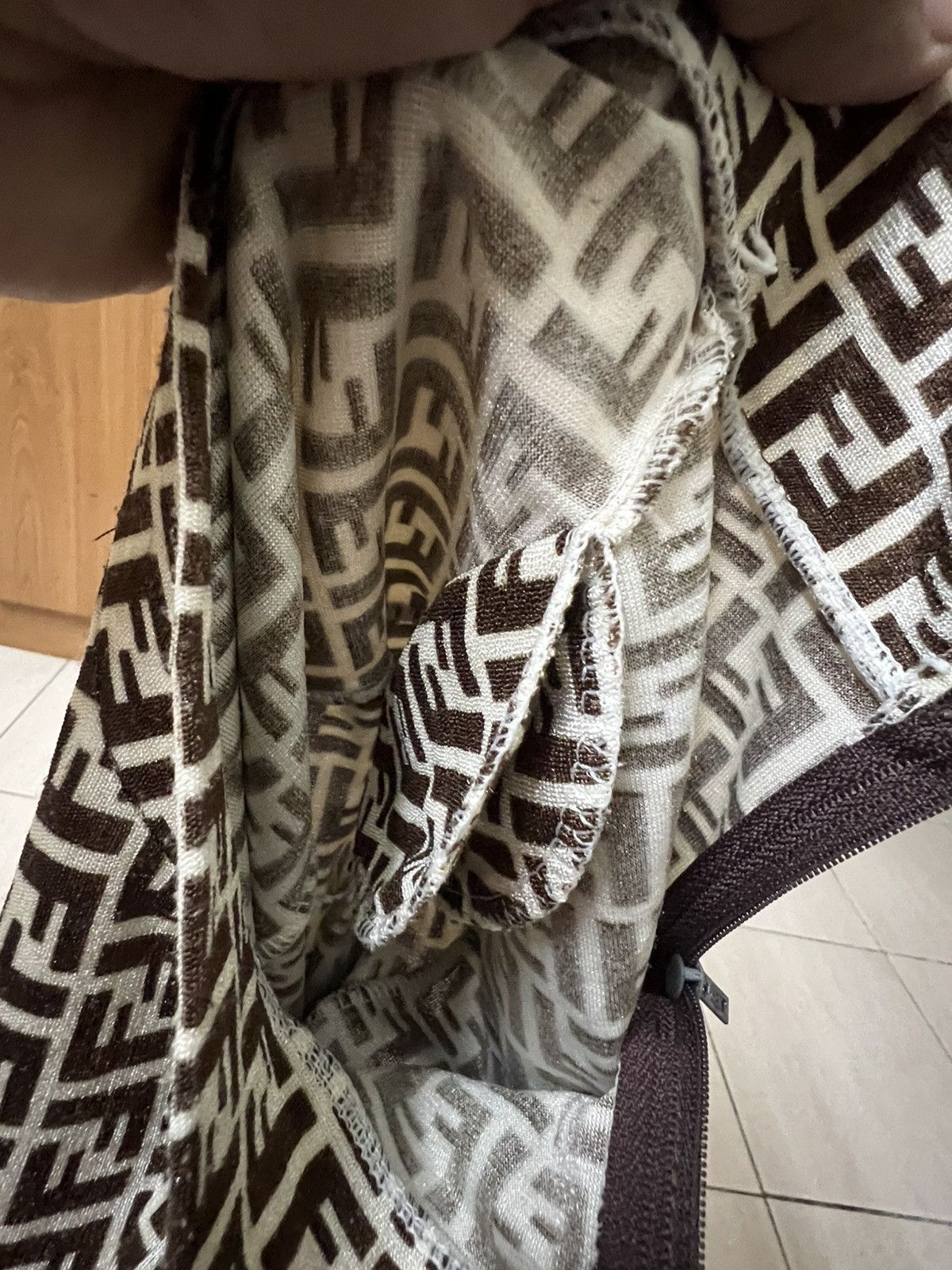 Fendi Vintage fendi monogram with half zipper long sleeve shirt Size M / US 6-8 / IT 42-44 - 13 Thumbnail