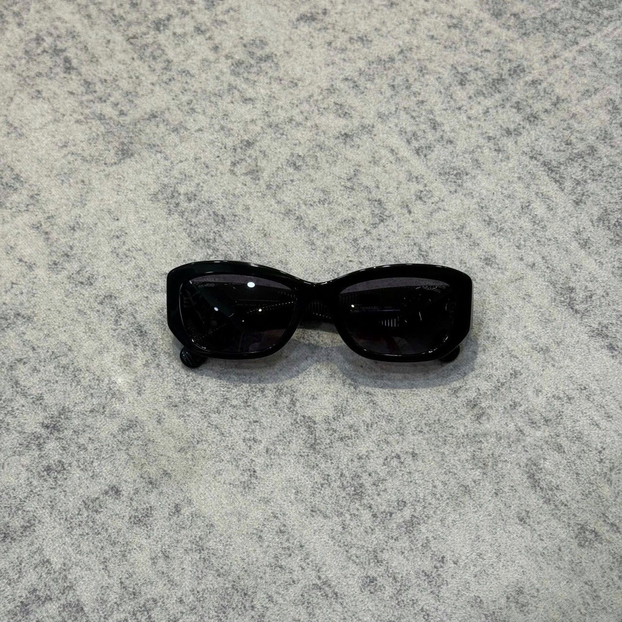 Chanel Chanel 0CH5493 C888T8 Size ONE SIZE - 6 Thumbnail