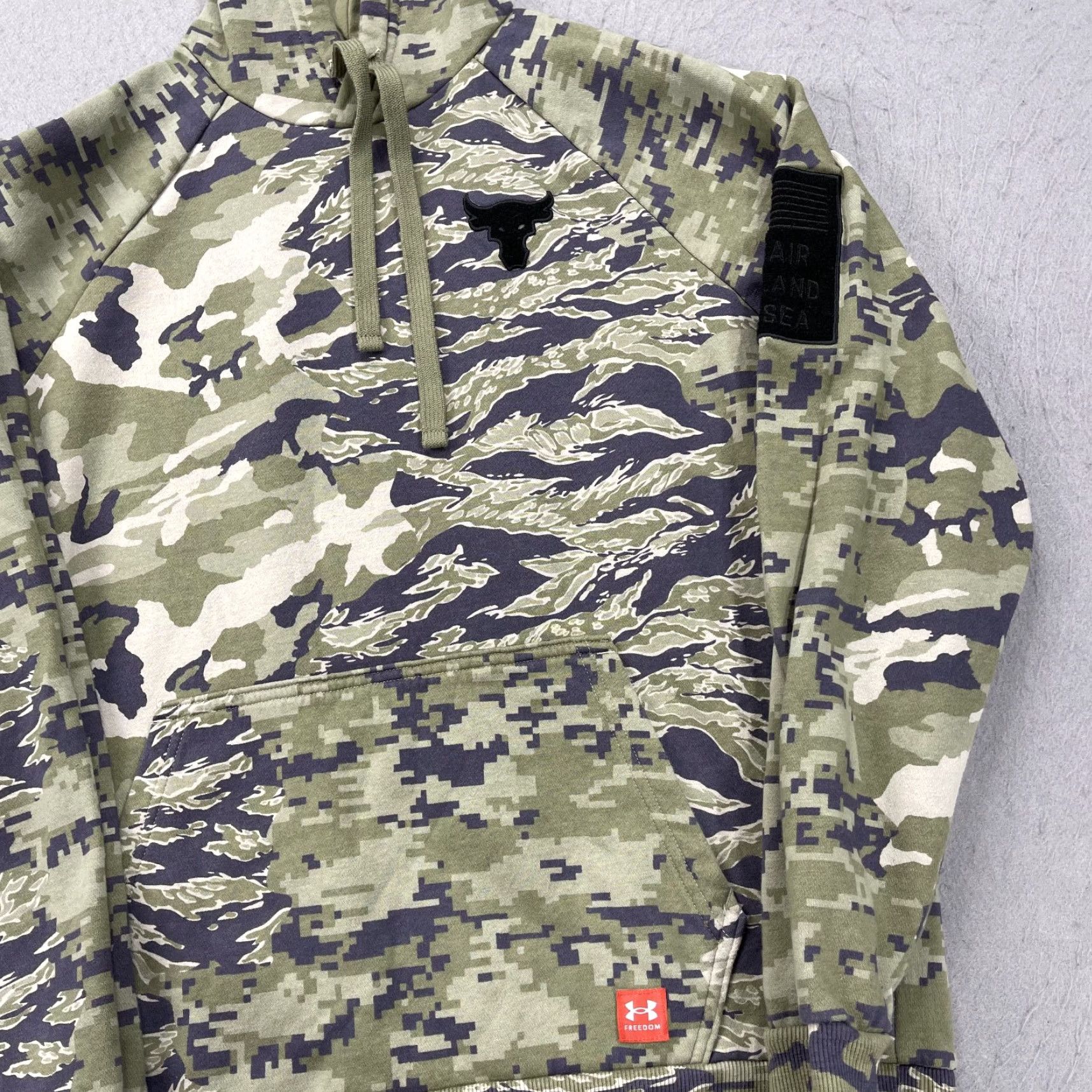 Under Armour Under Armour Project Rock Hoodie Mens M Green Camouflage Sweatshirt Military Gym Pullover Hooded Pockets Bodybuilding, Gym & Training Mens Size US M / EU 48-50 / 2 - 4 Thumbnail