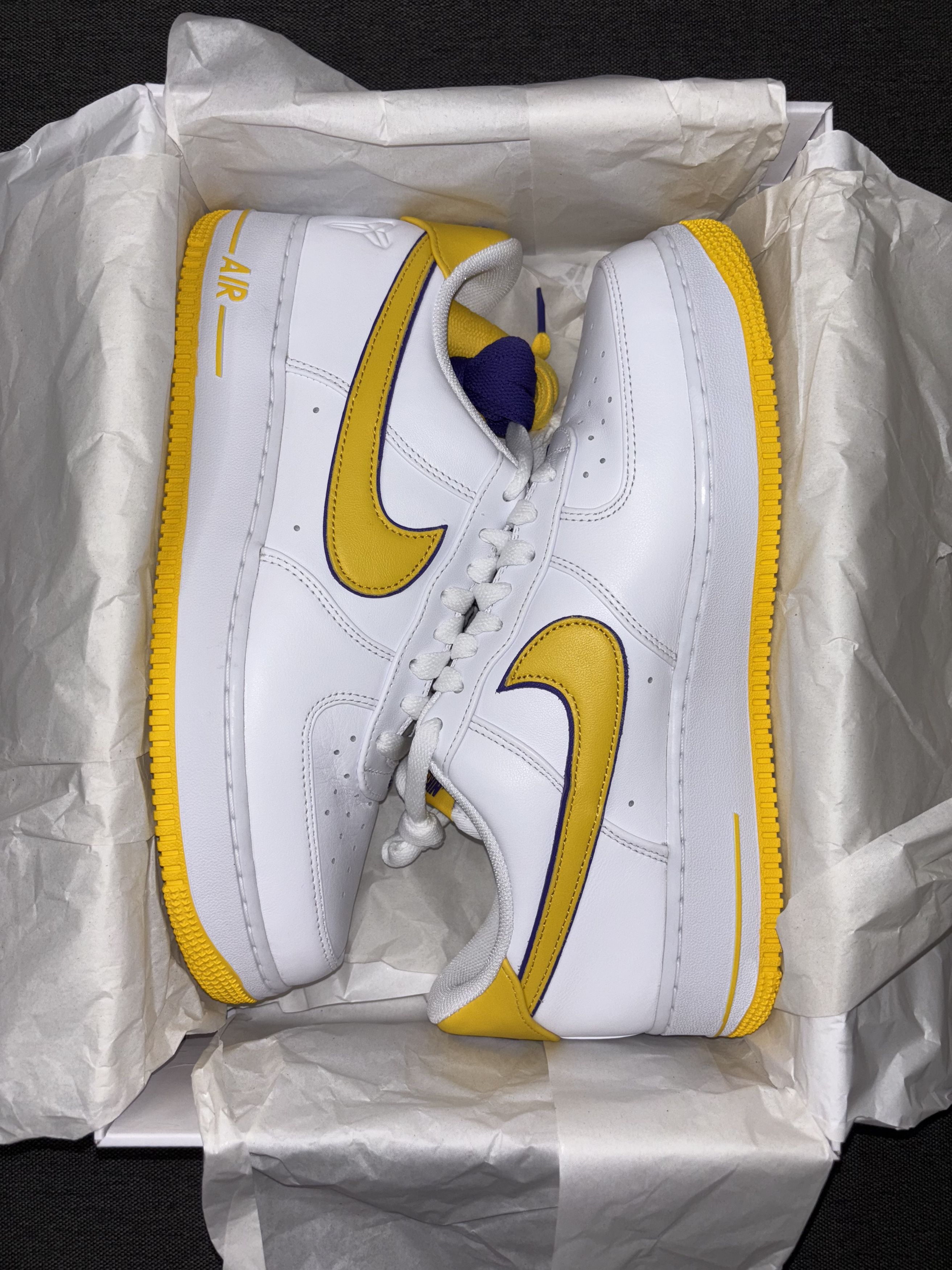 NBA Nike AF-1 Low Retro QS Kobe Bryant Lakers Home 14 FZ1151-100 Size US 14 / EU 47 - 5 Thumbnail