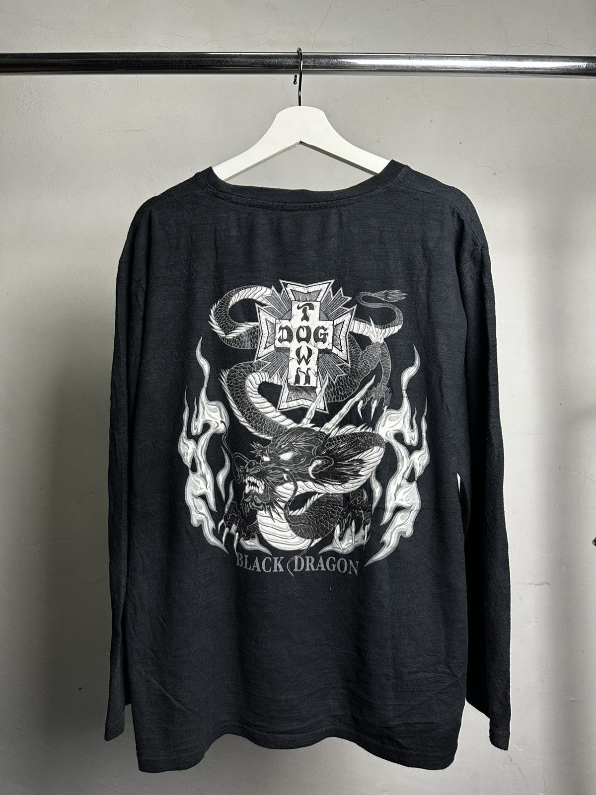 Dogtown Dogtown Black Dragon Y2k Streetwear Longsleeve Tshirt Size US L / EU 52-54 / 3 - 1 Thumbnail