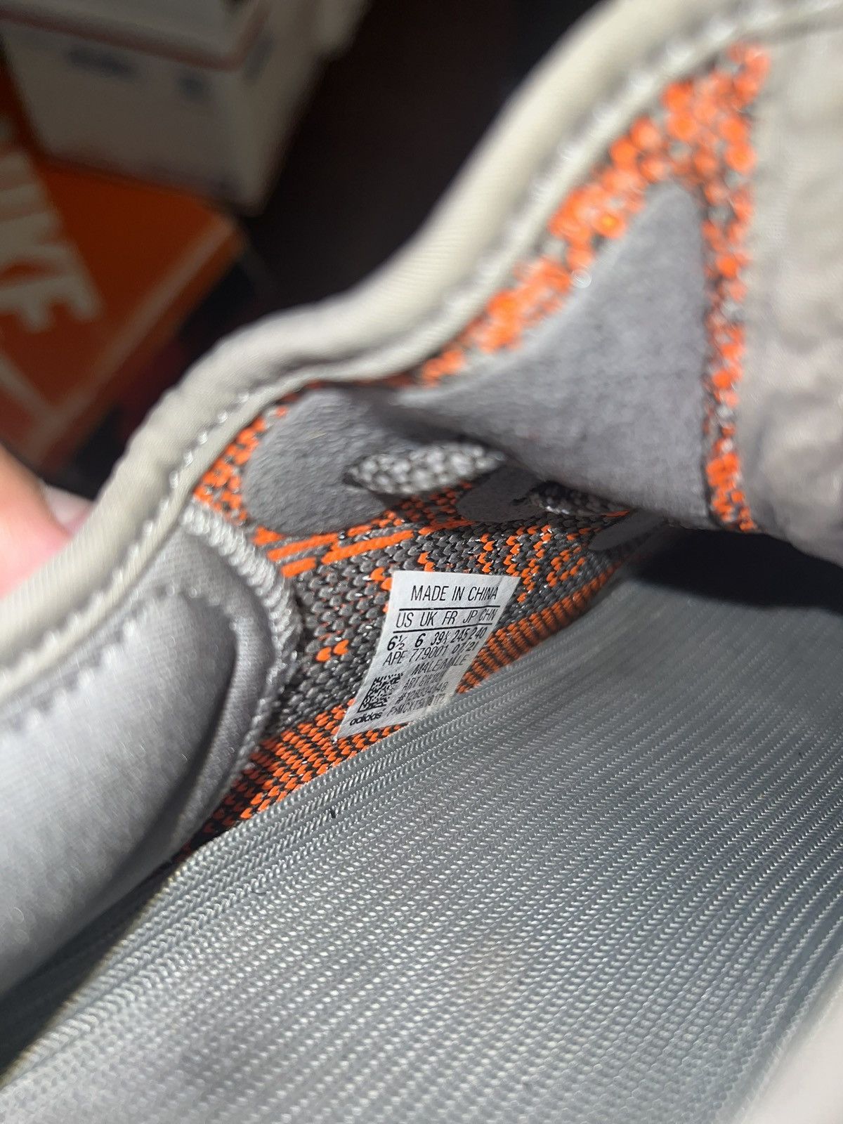 Yeezy Adidas Yeezy 350 V2 Beluga Reflective Size US 6.5 / EU 39-40 - 12 Thumbnail