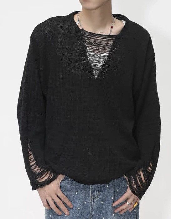 Korean fashion v-neck distressed sweater knitwear
