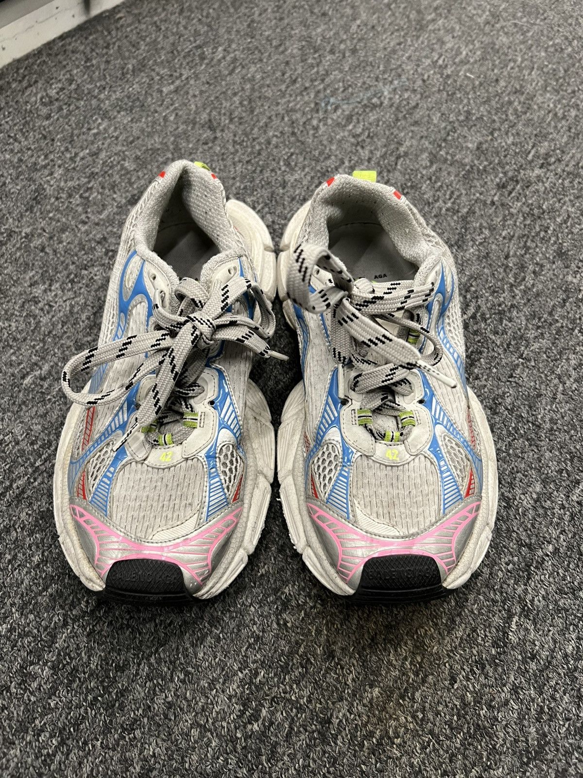 Balenciaga 2023 Balenciaga Wmns 3XL Sneaker 'Worn-Out - White Blue Red' Size US 9 / EU 42 - 4 Thumbnail