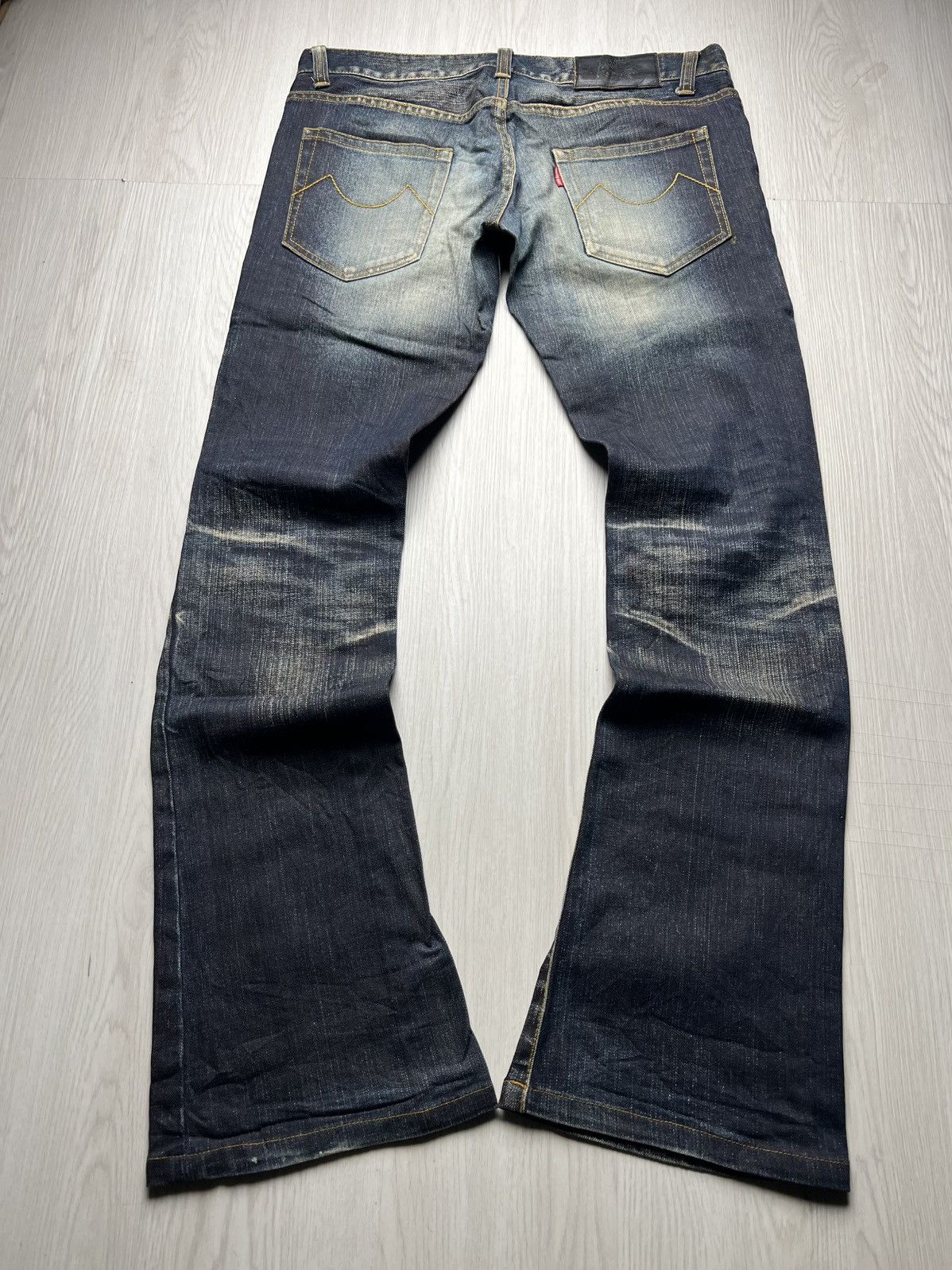 Tornado Mart Tornado Mart Whiskered Distressed Spiral Cut Flared Denim Size US 33 - 2 Thumbnail