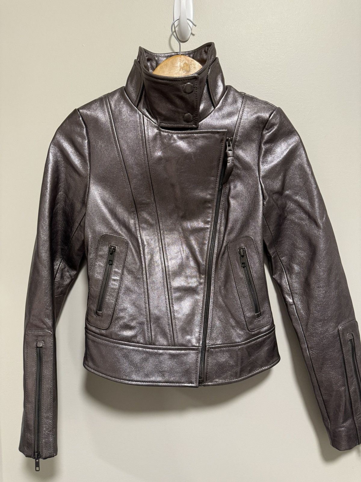 Mackage Mackage x Aritzia Metallic Lambskin Leather Moto Jacket XXS Size XXS / US 00 / IT 34 - 1 Thumbnail
