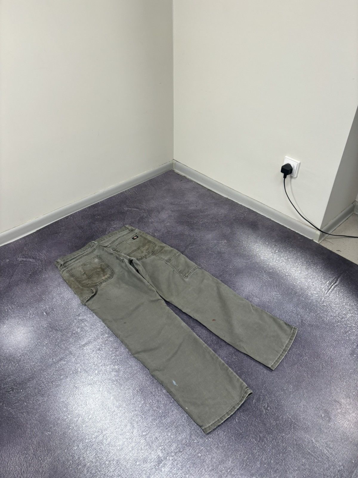 Dickies Vintage Dickies Y2K Olive Distressed Work Hype Pants Size US 32 / EU 48 - 3 Thumbnail
