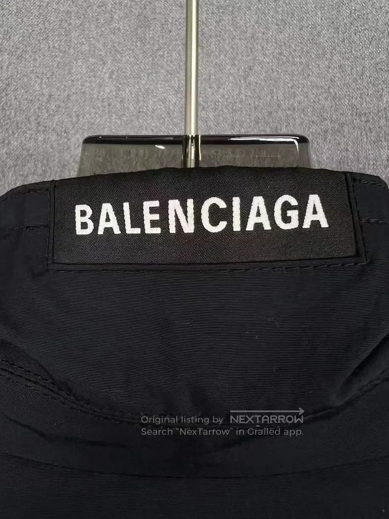 Balenciaga Balenciaga Embroidered letter logo zipper jacket Size US S / EU 44-46 / 1 - 4 Thumbnail