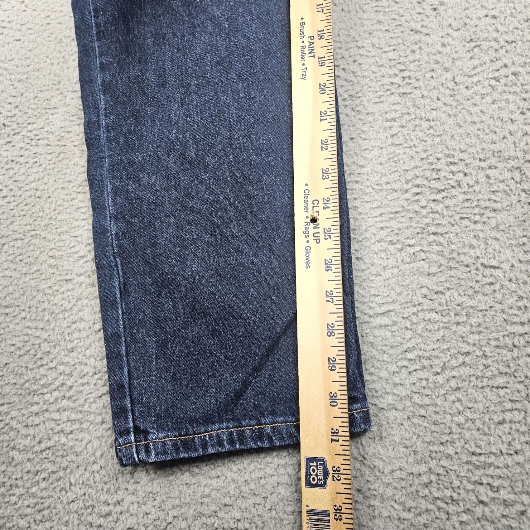 Levi's VINTAGE Levi's 647 Jeans Men 32 Blue Relaxed Straight Denim 5-Pocket 31.5" Inseam Retro 90s Theme Mens Size US 32 / EU 48 - 7 Thumbnail