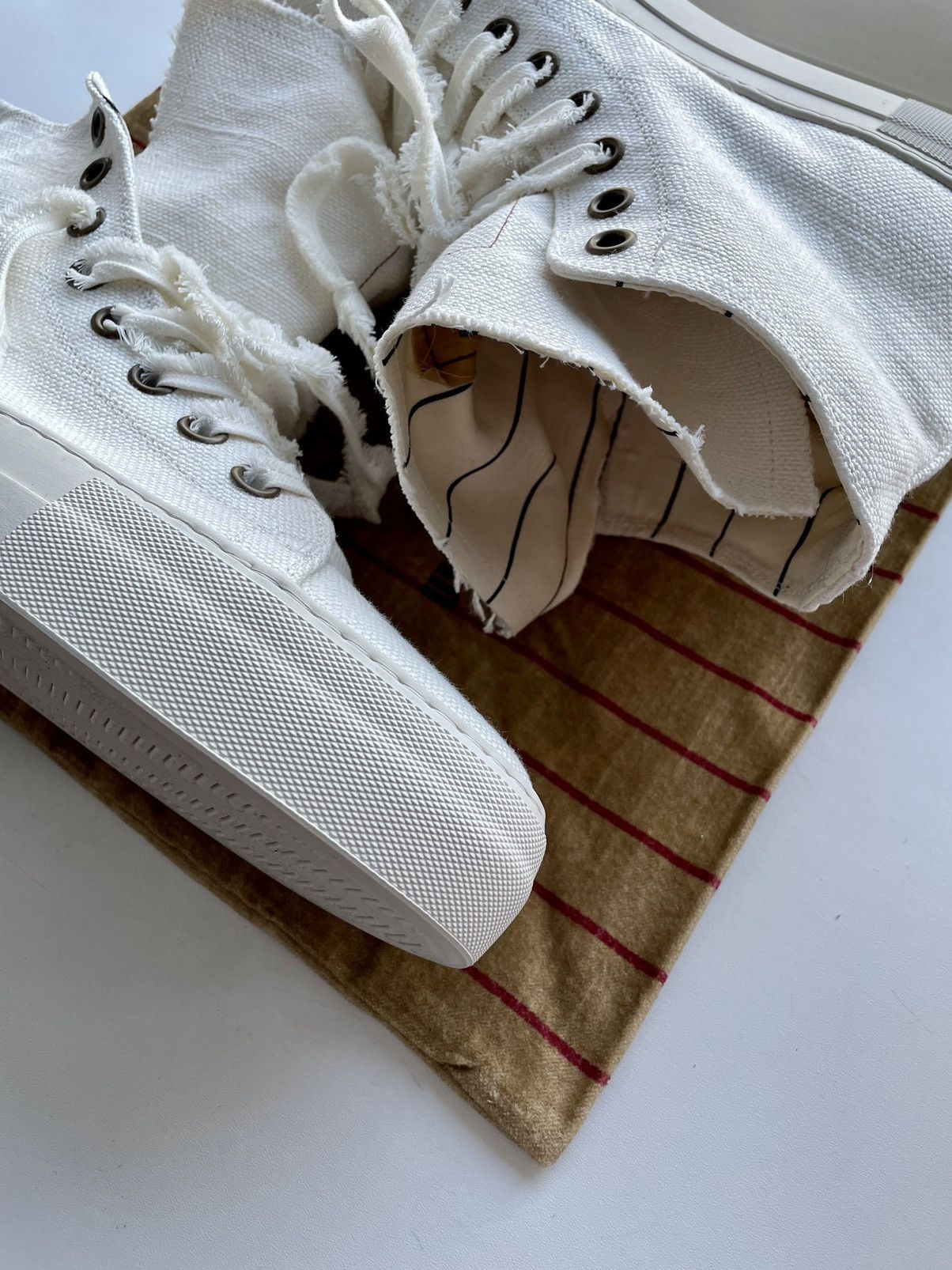 Uma Wang Uma Wang White Canvas Tennis Shoe Hi Top Sneakers Size 43 Size US 9.5 / EU 42-43 - 10 Thumbnail