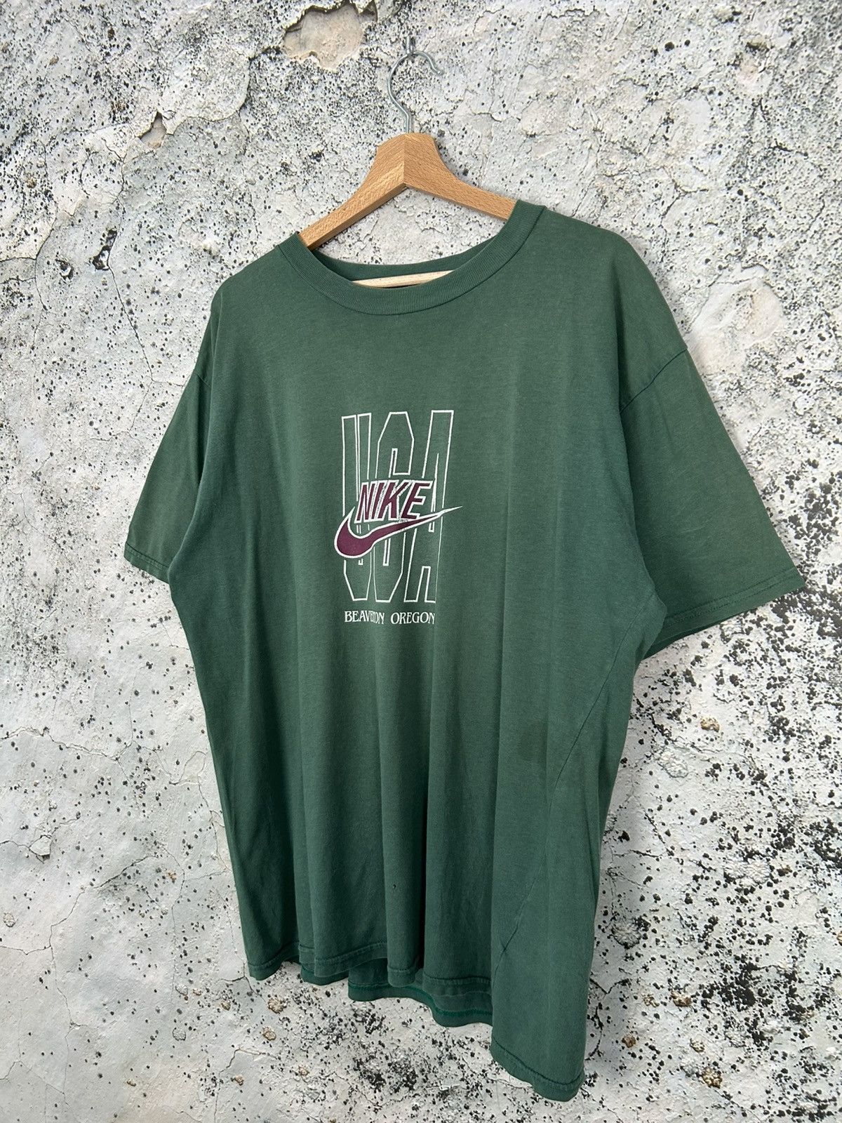 Nike Vintage Nike Grey Tag Tee USA Streetwear Baggy Sportswear Size US L / EU 52-54 / 3 - 2 Thumbnail