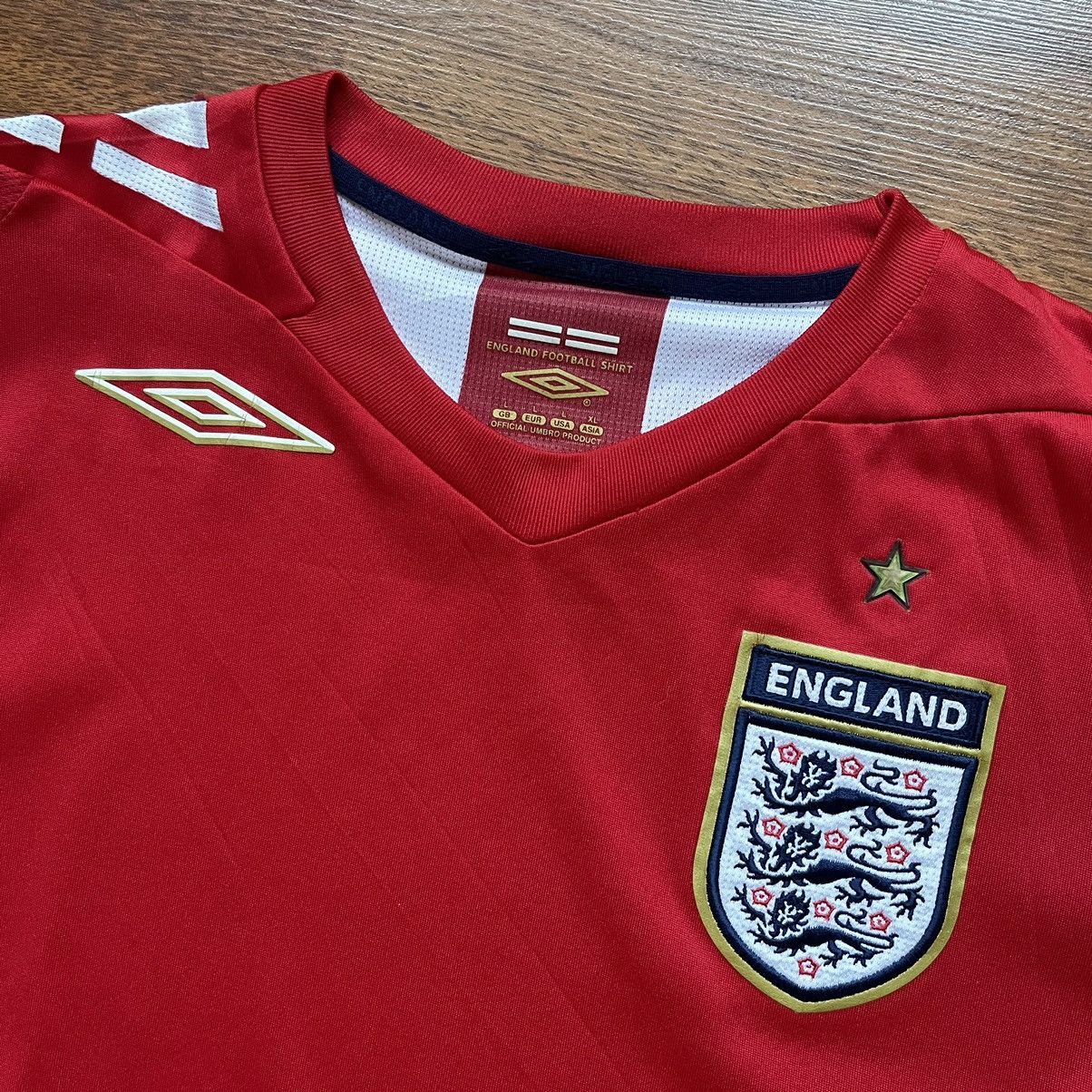 Bob Marley × Umbro ENGLAND UMBRO 2006 WORLD CUP FOOTBALL AWAY JERSEY BOB MARLEY Size US L / EU 52-54 / 3 - 4 Thumbnail