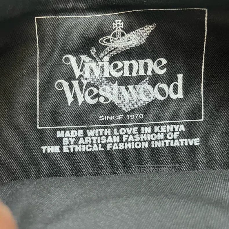 Vivienne Westwood vivienne westwood size os Clutch/Makeup Bag/Organizer Bag Size ONE SIZE - 2 Thumbnail