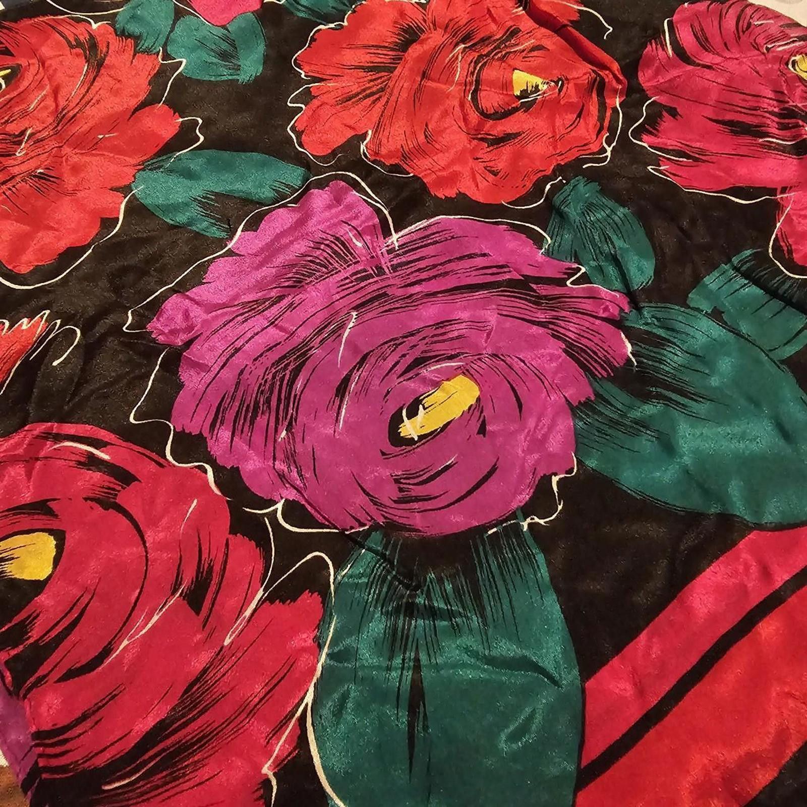 Designer Vintage Silk Floral Scarf Size ONE SIZE - 2 Thumbnail