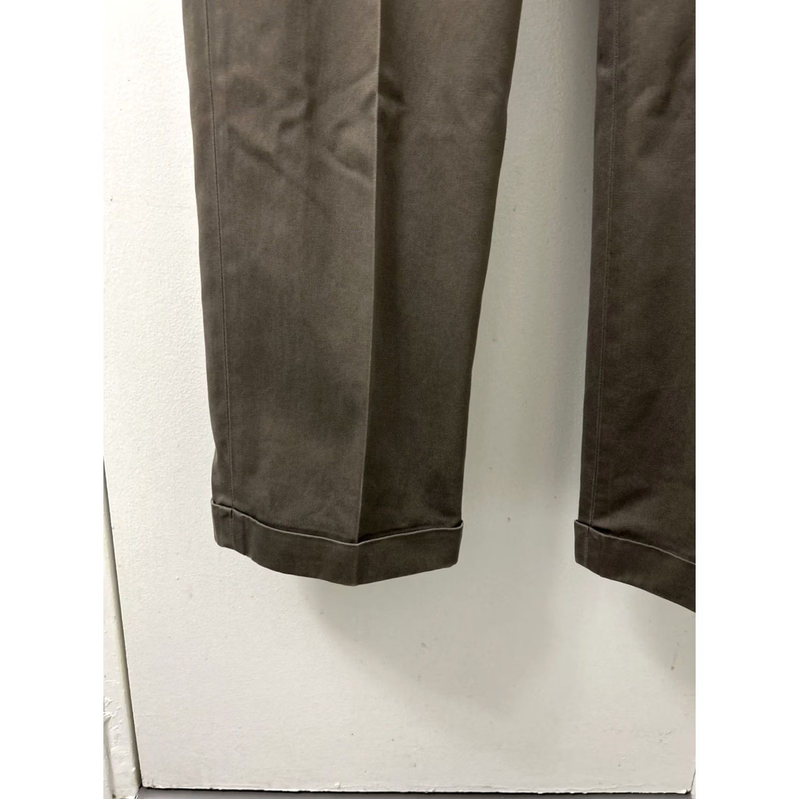 Brooks Brothers Brooks Brothers Pants Mens 36x34 Gray Advantage Elliot Chino Pleated Straight Leg Zip Casual Cotton Spandex Stretch 34 Inseam Size US 36 / EU 52 - 5 Thumbnail