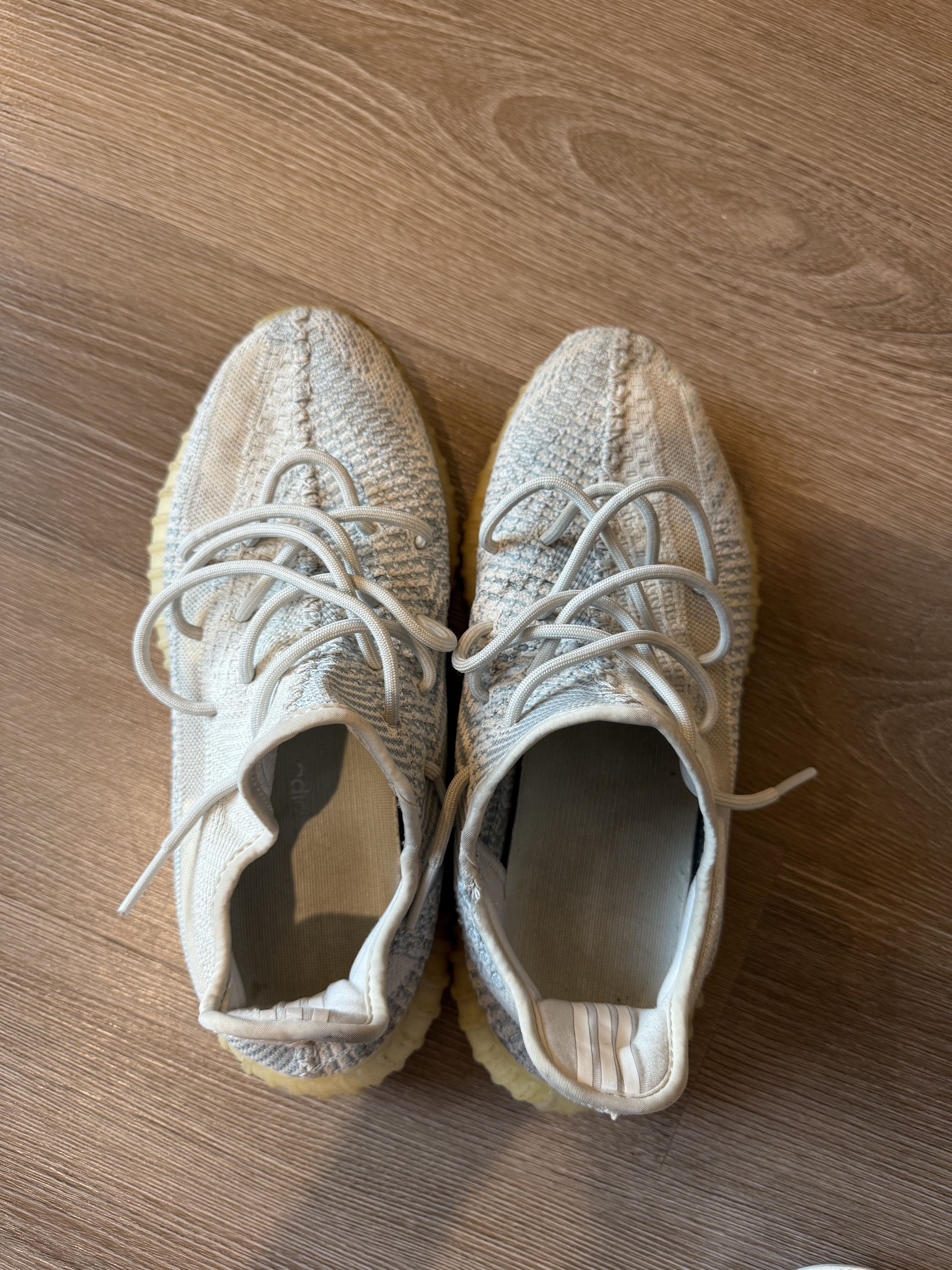 Yeezy Yeezy 350 V2 cloud white Size US 10 / EU 43 - 4 Thumbnail