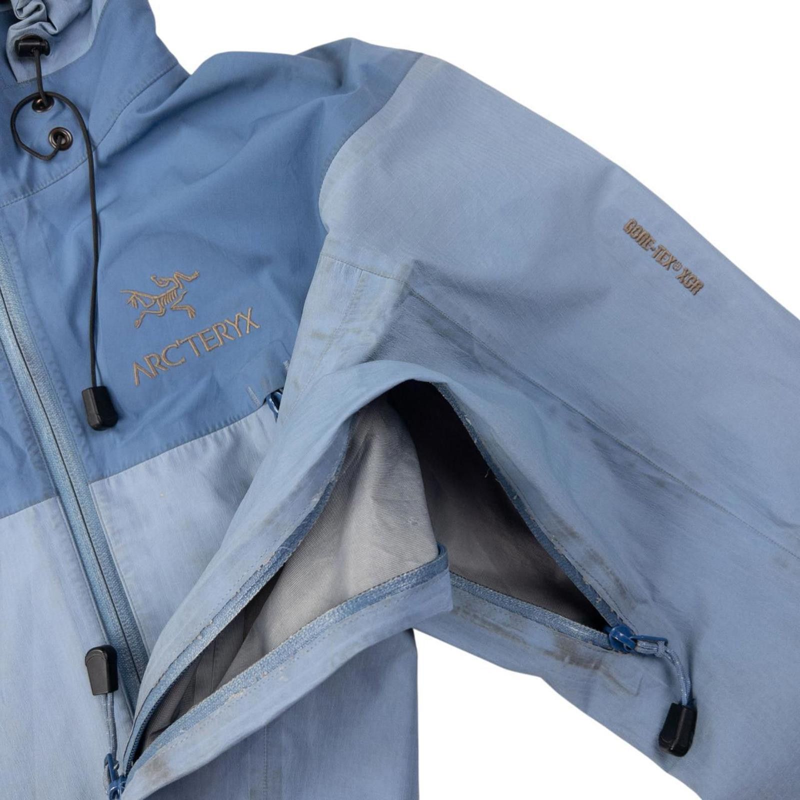 Arc'teryx Vintage Arcteryx Beta Goretex Zip Up Jacket Womens Size M Size M / US 6-8 / IT 42-44 - 7 Thumbnail