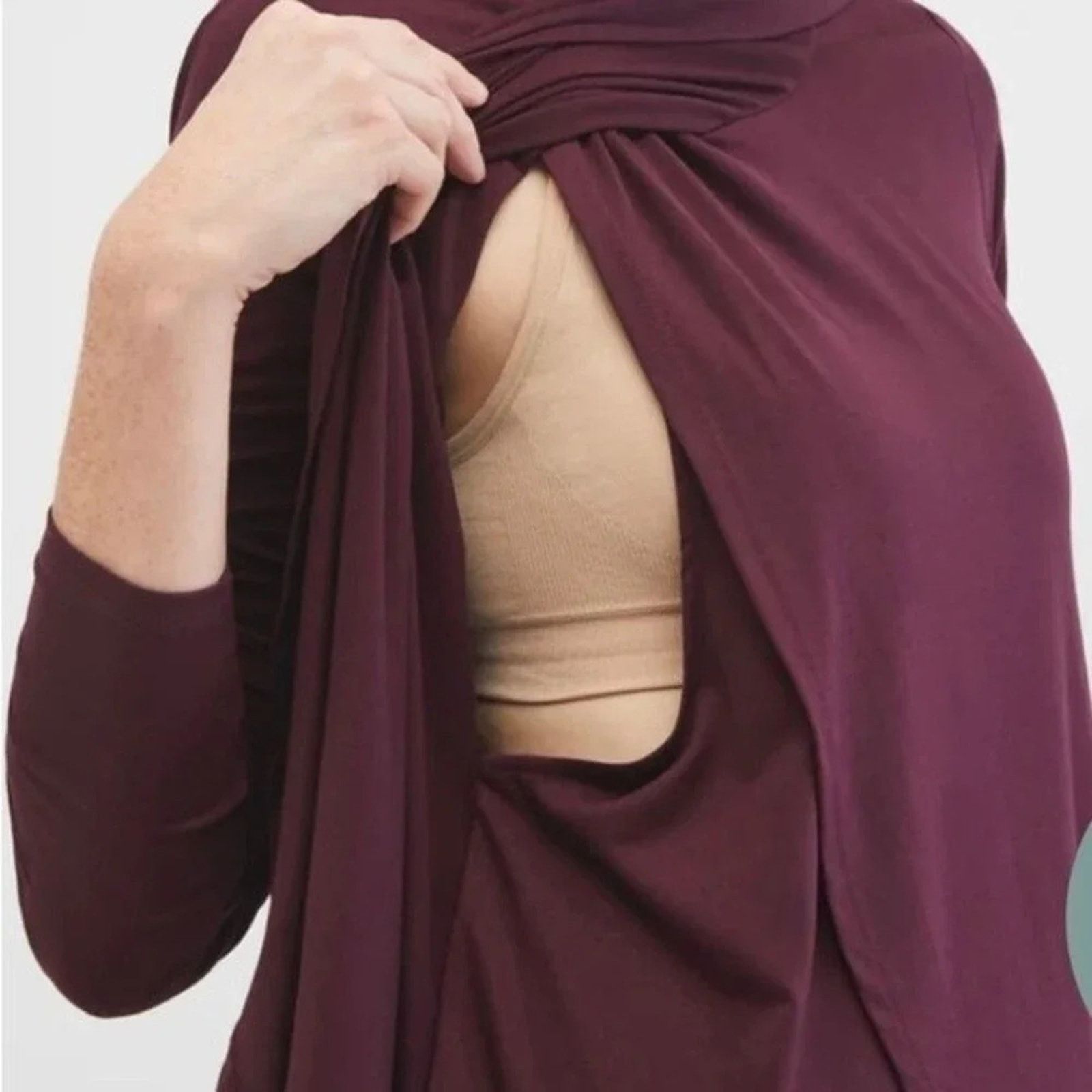 The Unbranded Brand Motherhood long sleeved nursing t-shirt, size Large Size L / US 10 / IT 46 - 5 Thumbnail