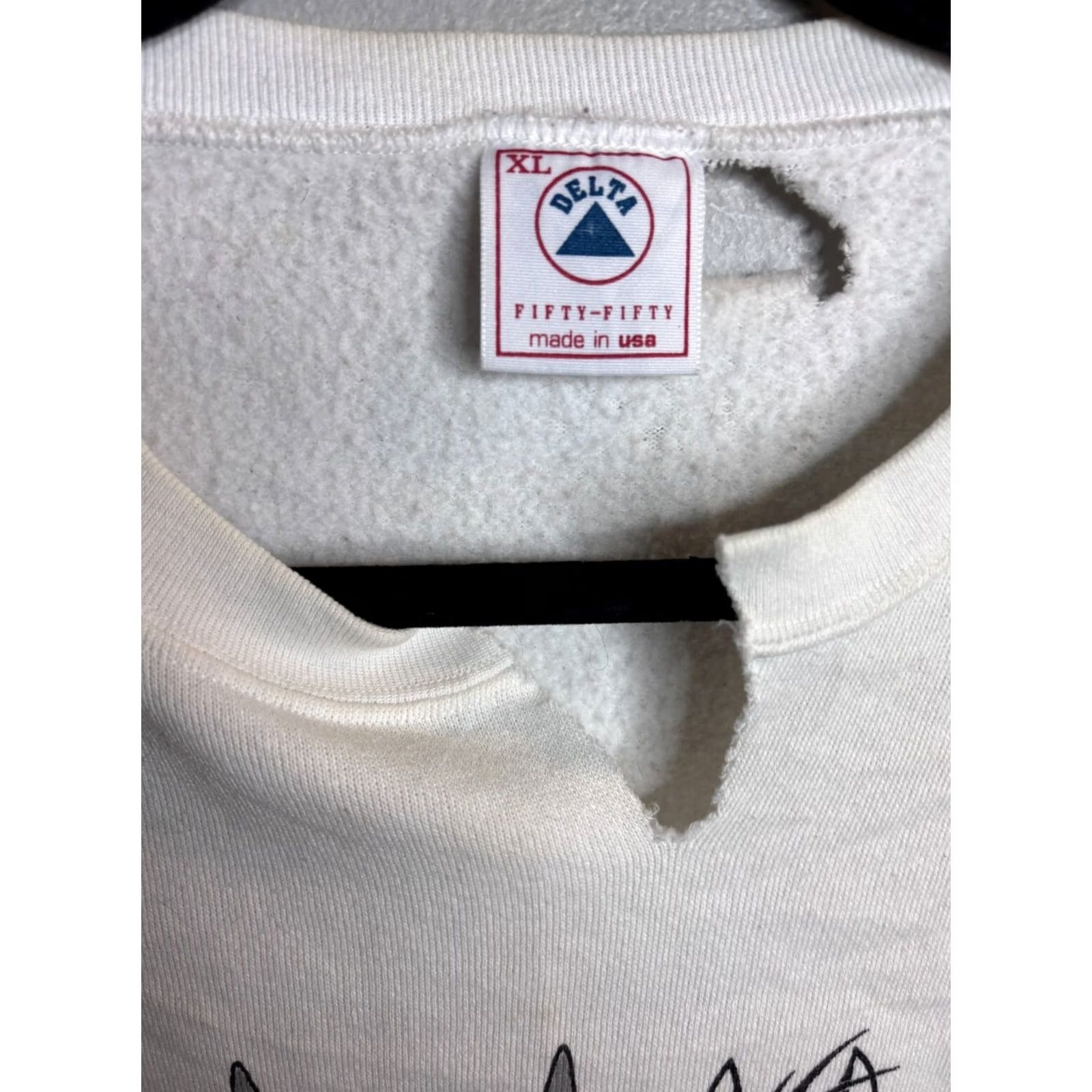 Delta VINTAGE 1990s Looney Toons Crew Sweater Delta XL White Mens Crewneck Sweater 1993 7/10 Condition Size US XL / EU 56 / 4 - 3 Thumbnail