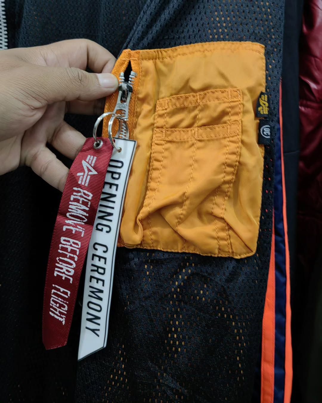 Alpha Industries × Opening Ceremony Reversible bomber jacket alpha industries opening ceremony Size US L / EU 52-54 / 3 - 6 Thumbnail