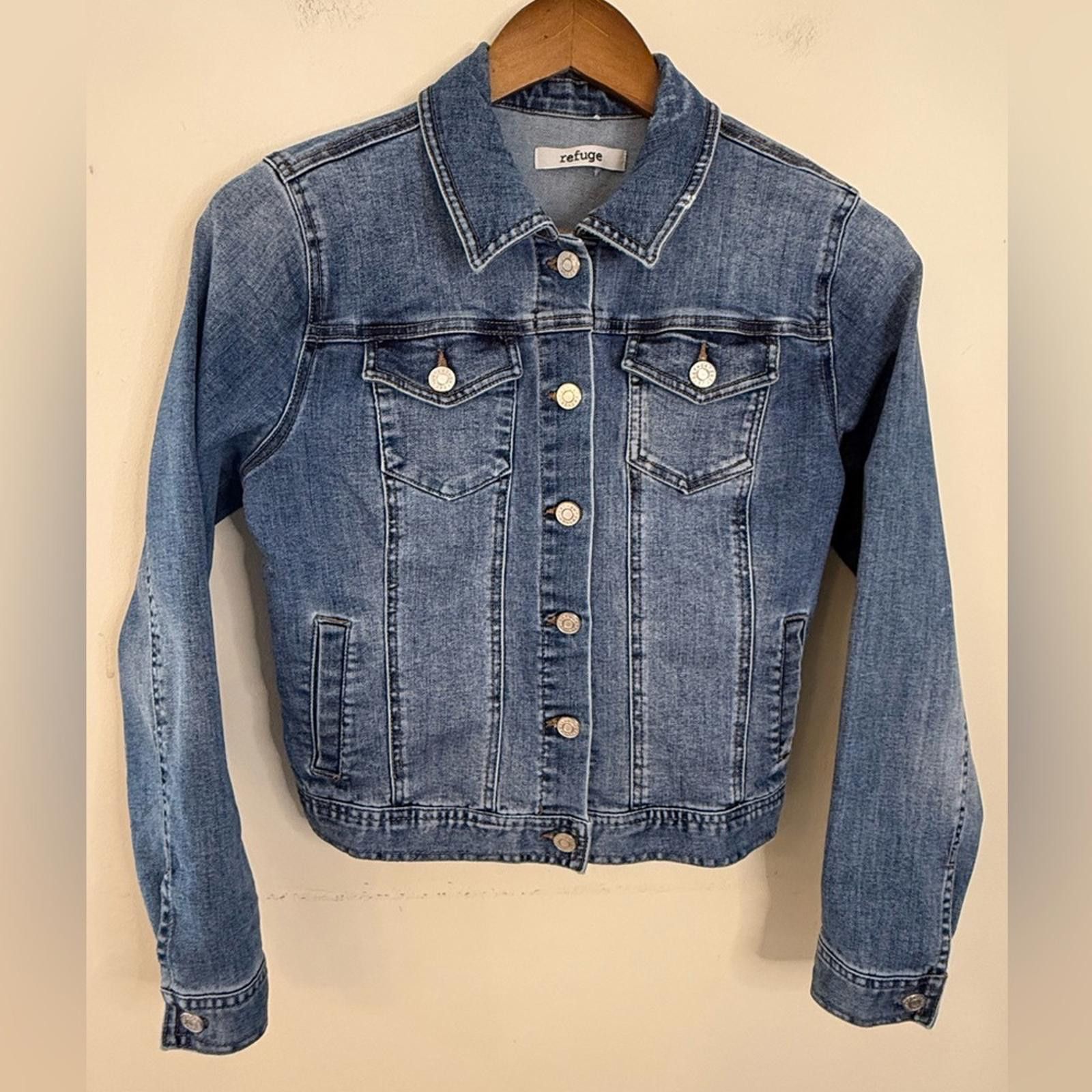 Other Refuge cropped denim jeans jacket button up medium wash SZ M Size M / US 6-8 / IT 42-44 - 1 Thumbnail