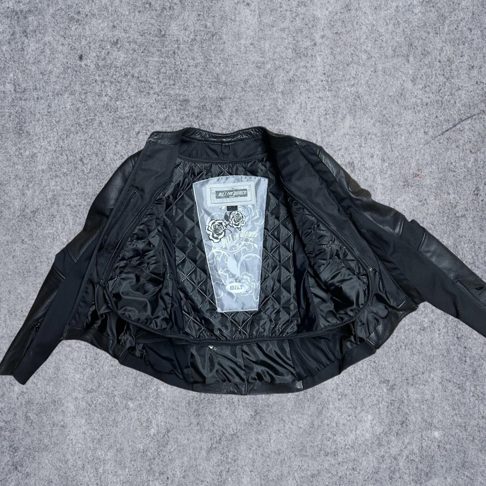 Vintage Bilt Women Black Leather Full Zip Padded Rose Motorcycle Jac Size US S / EU 44-46 / 1 - 2 Thumbnail