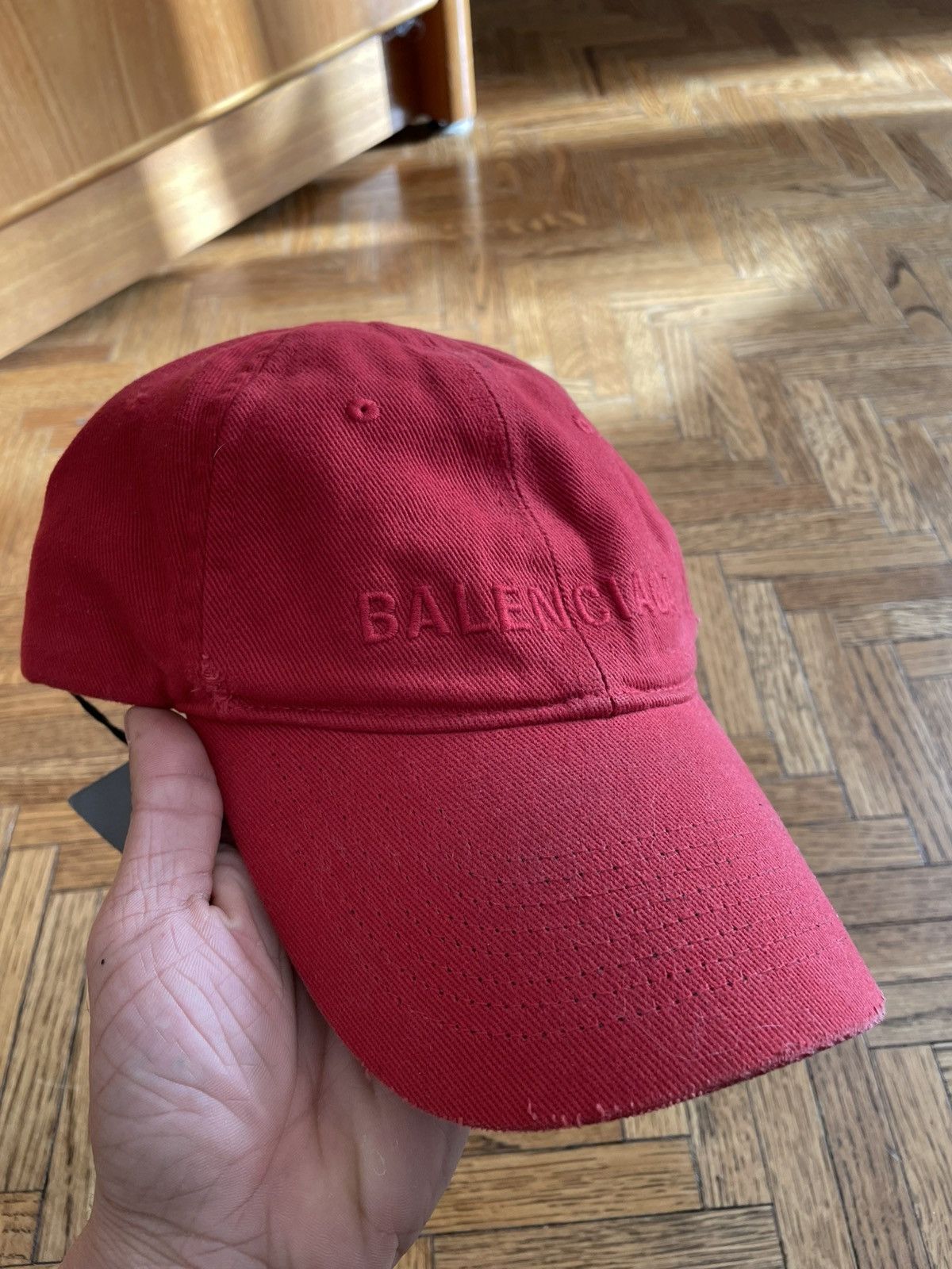 Balenciaga Balenciaga Red/Red Distressed Cap Size ONE SIZE - 1 Thumbnail