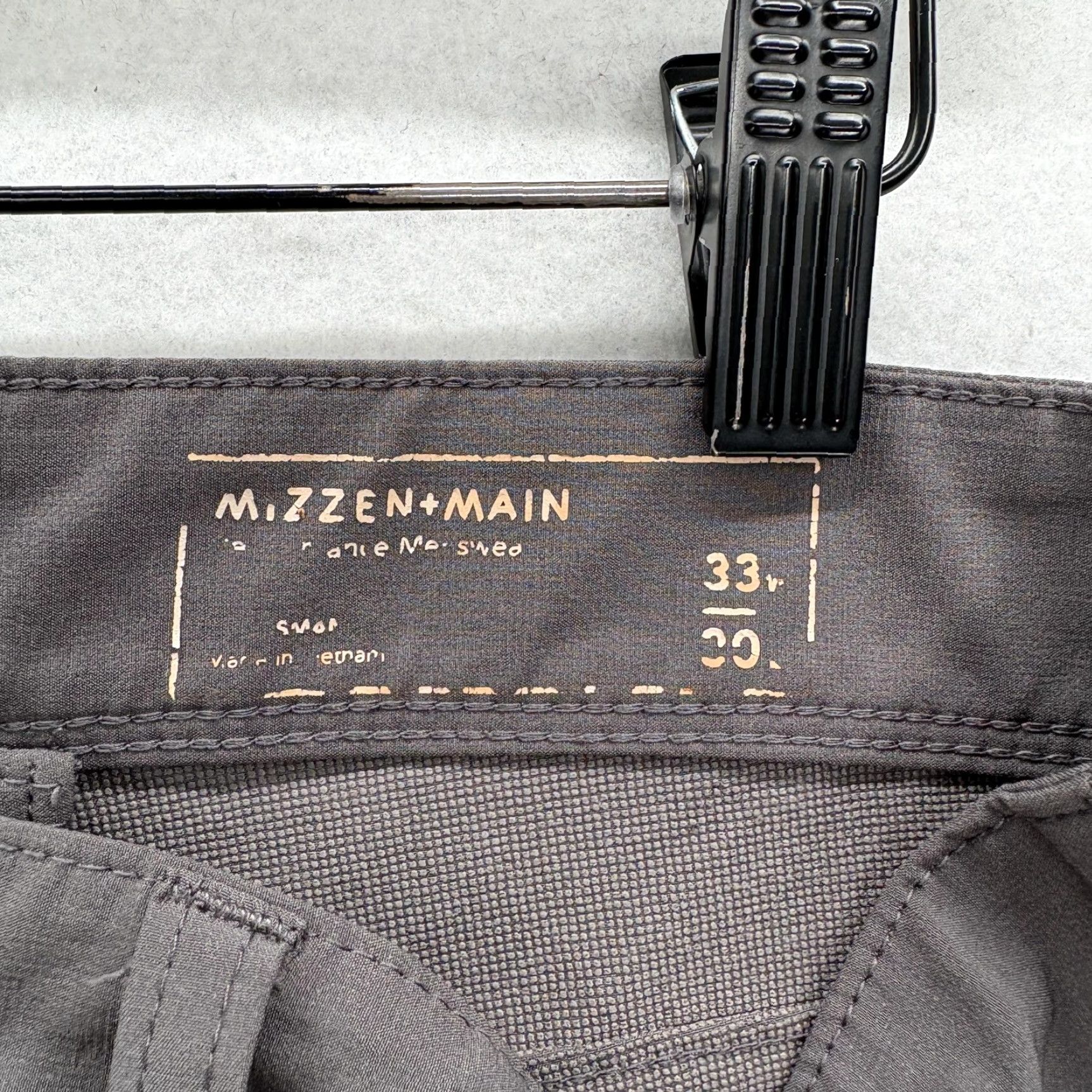 Mizzen+Main Mizzen+Main Helmsman Chino Pants Mens 33x30 Gray Slim Fit Stretch Tech Golf Chino Pockets 5-Pocket Solid Flat Front Zip Front Mens Size US 33 - 4 Thumbnail