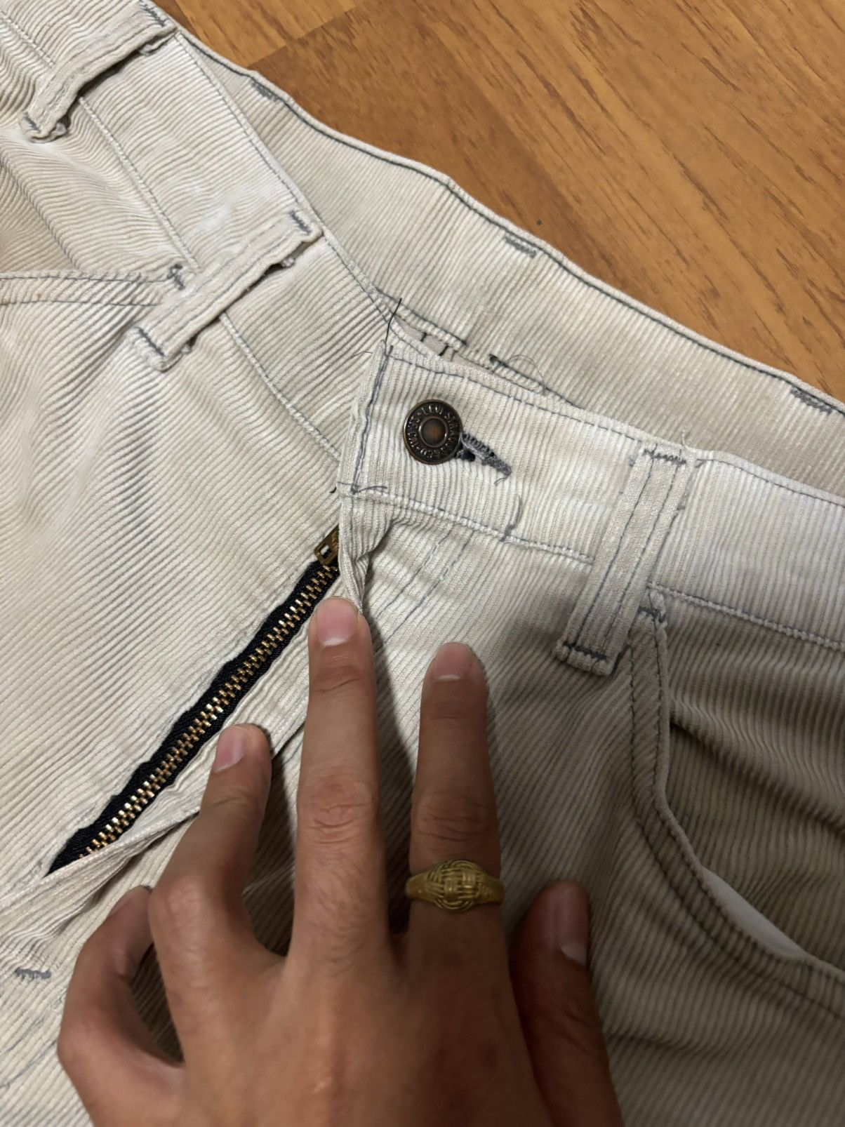 Levi's Vintage Levi’s Corduroy Flares Size US 32 / EU 48 - 8 Thumbnail