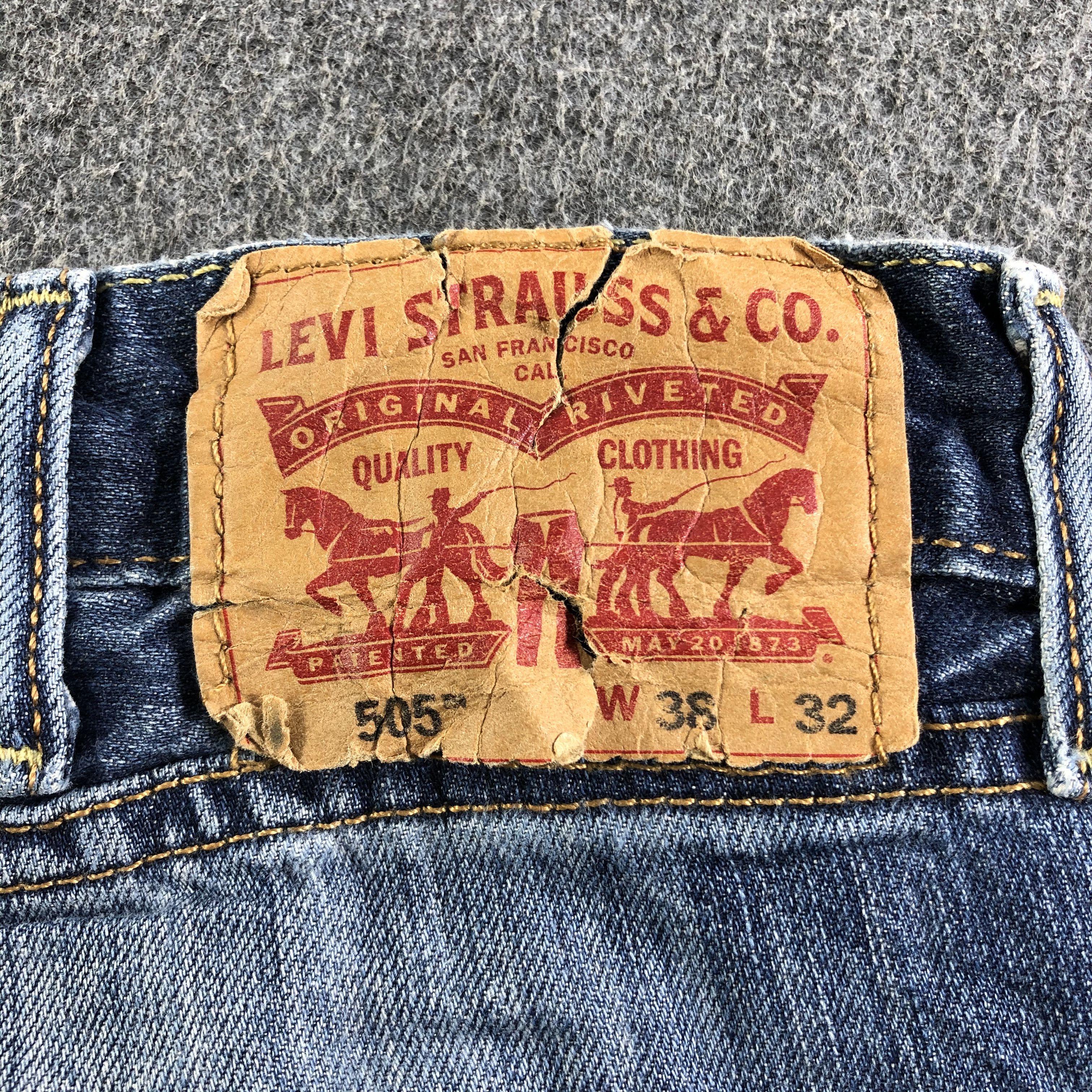 Vintage Blue Wash Levis 505 Jeans-J3109