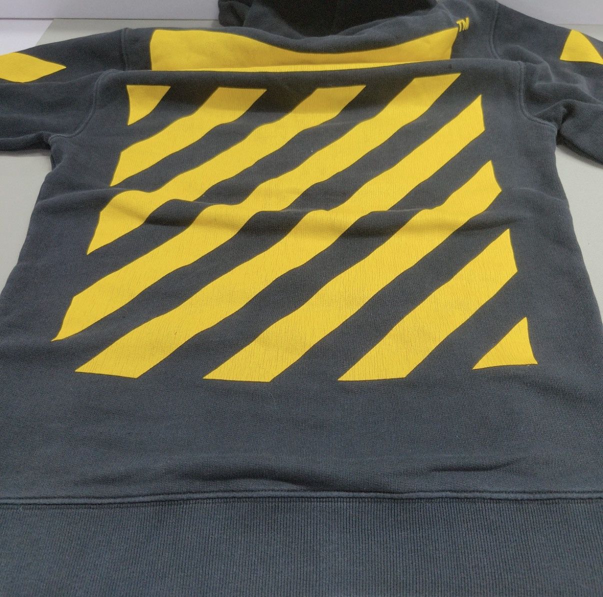 Off-White Off-White Caravaggio Hoodie Size US S / EU 44-46 / 1 - 12 Thumbnail