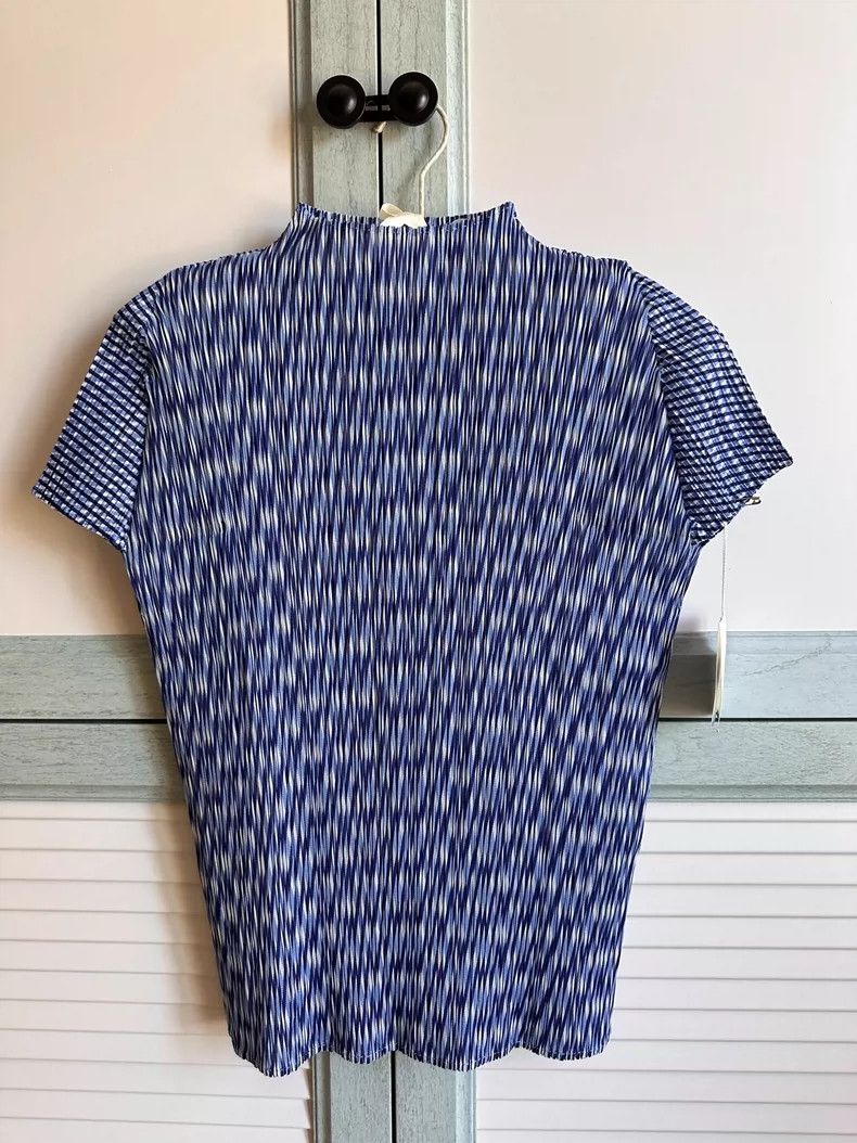 Issey Miyake Issey Miyake size:3 Blue patterned short-sleeved shirt Size XS / US 0-2 / IT 36-38 - 1 Thumbnail