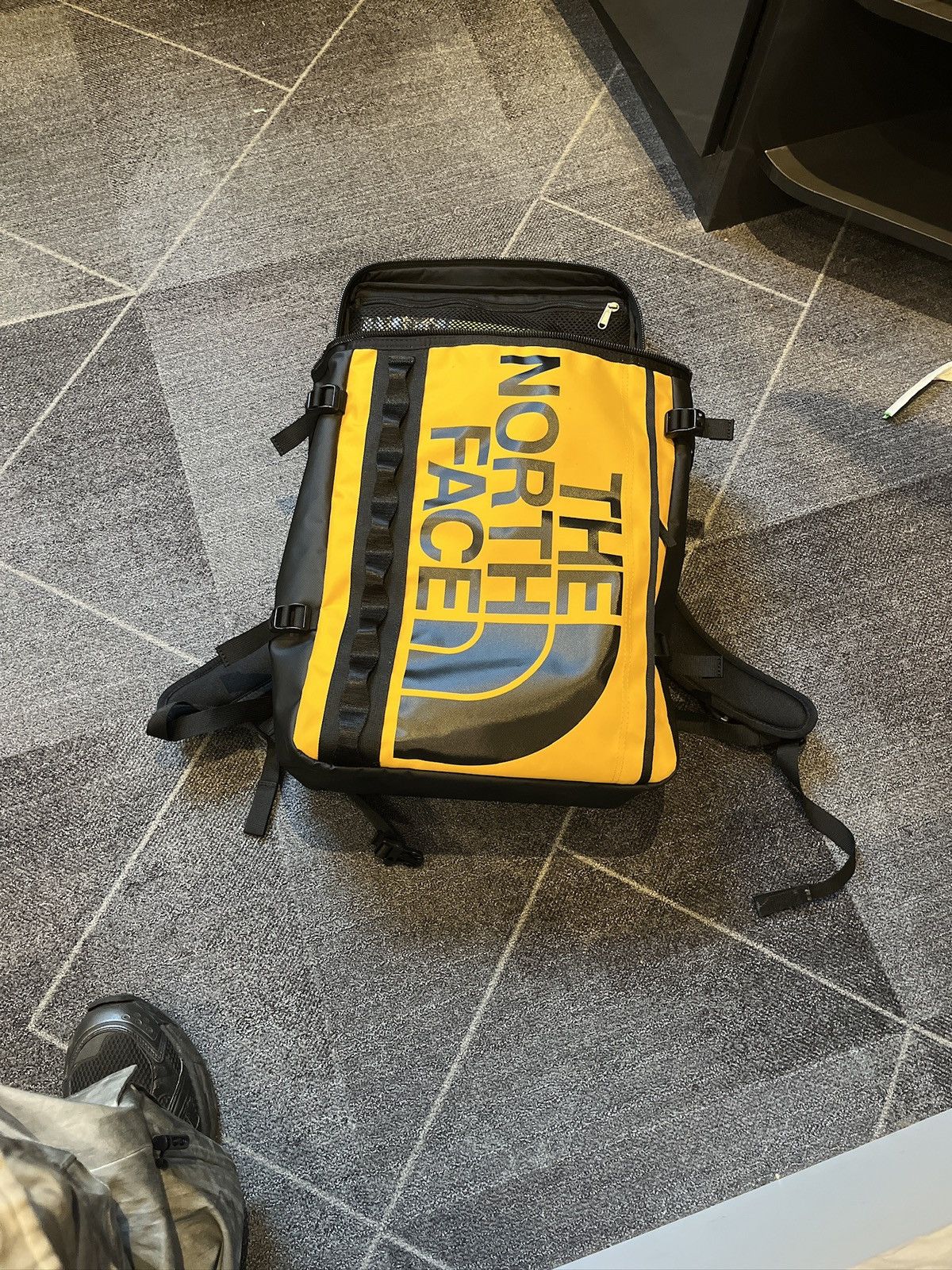 The North Face North face Base Camp Size ONE SIZE - 2 Thumbnail