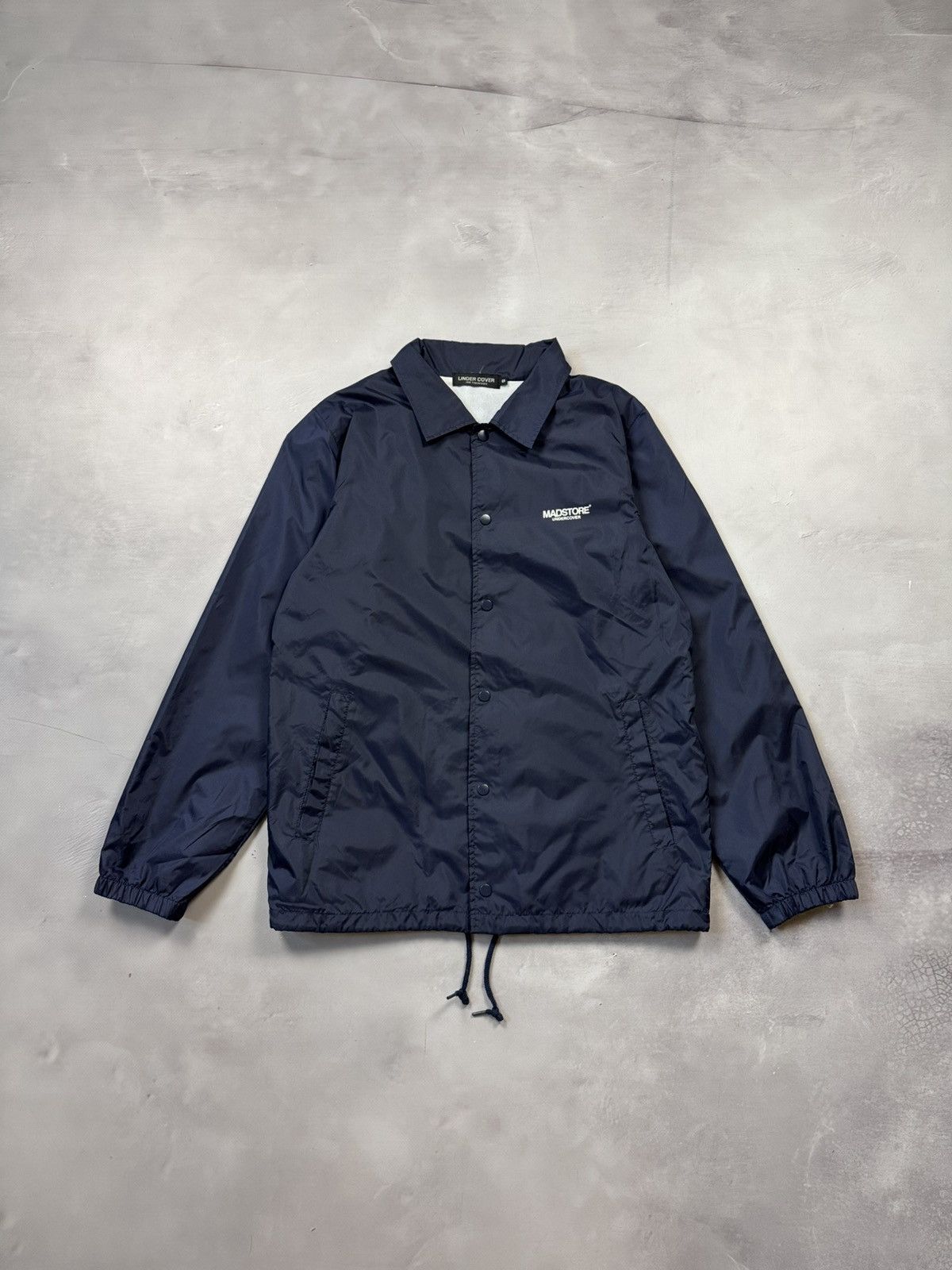 Undercover Undercover Madstore Logo Coach Jacket(Navy/S) Size US S / EU 44-46 / 1 - 3 Thumbnail