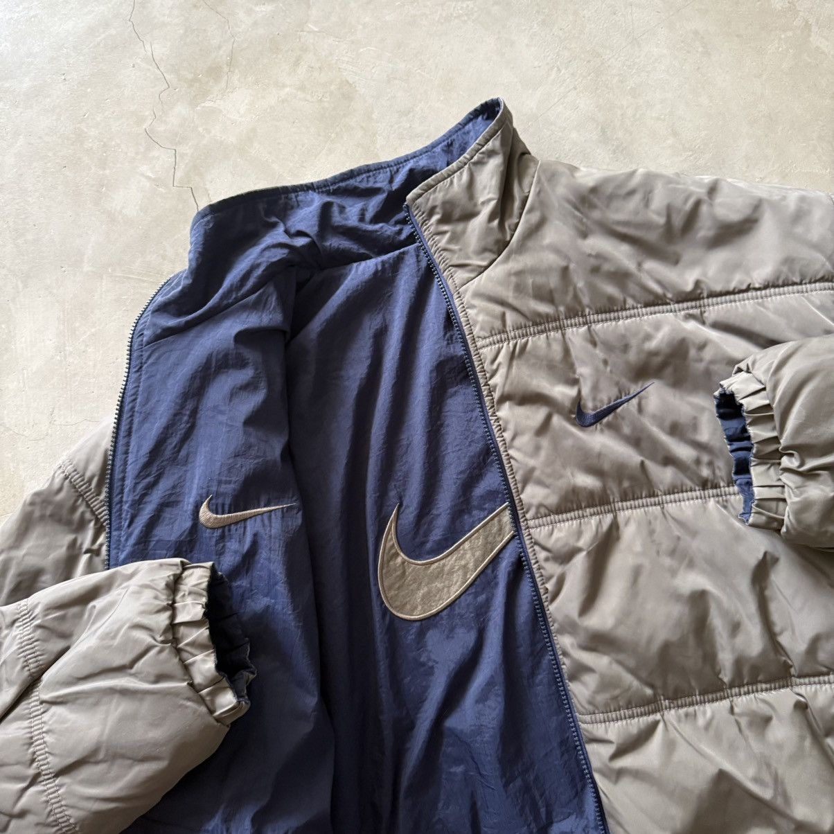 Nike Vintage Nike Reversible Puffer Jacket Size US L / EU 52-54 / 3 - 4 Thumbnail