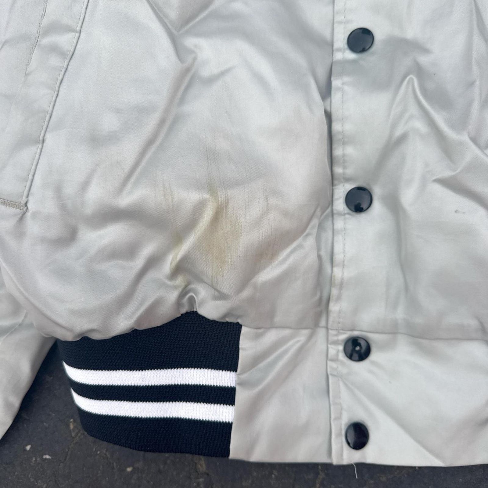 Vintage Vintage 80s Retro Satin Jacket with Arm Patches –Size Medium Size US M / EU 48-50 / 2 - 3 Thumbnail