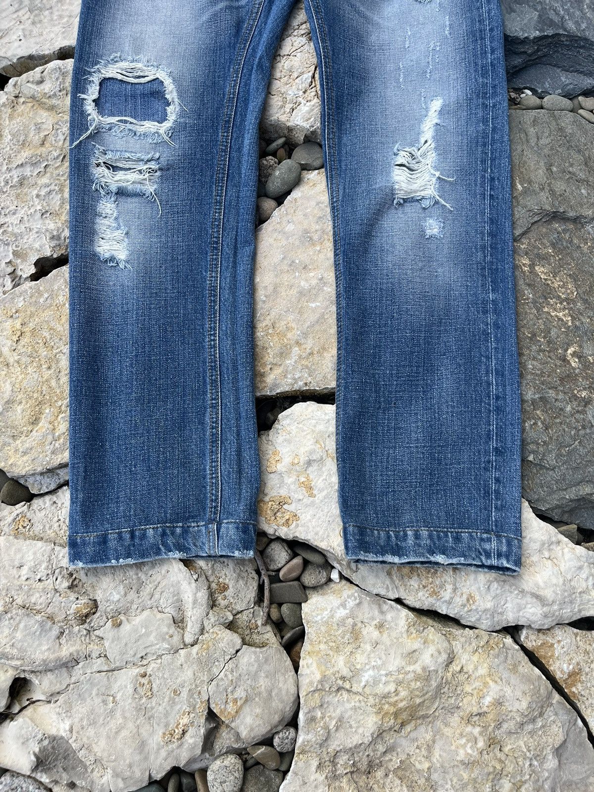 Dolce & Gabbana × Jean Vintage Dolce & Gabbana y2k distressed jeans ripped pants Size US 30 / EU 46 - 8 Thumbnail